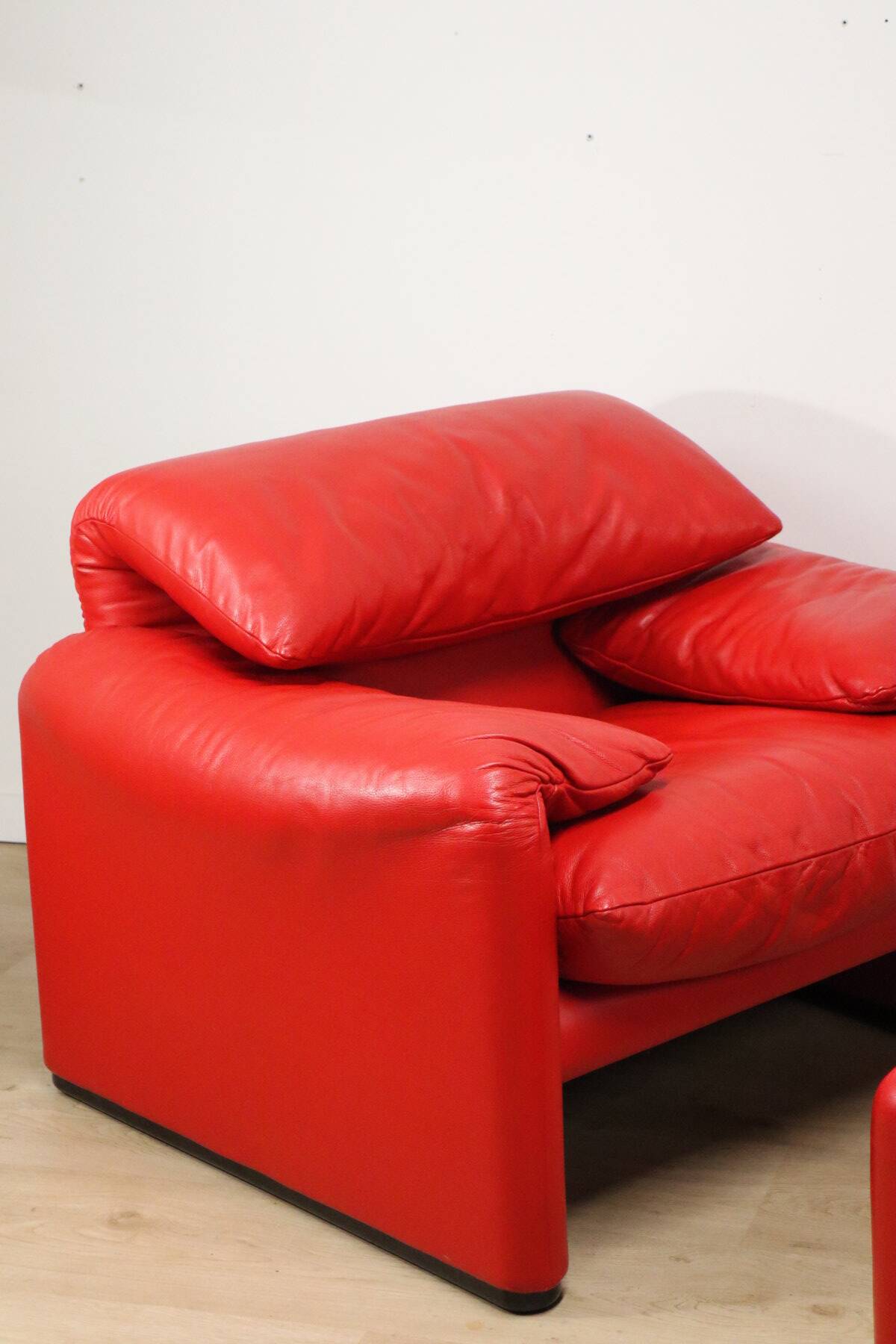 Maralunga armchair and ottoman by Vico Magistretti for Cassina