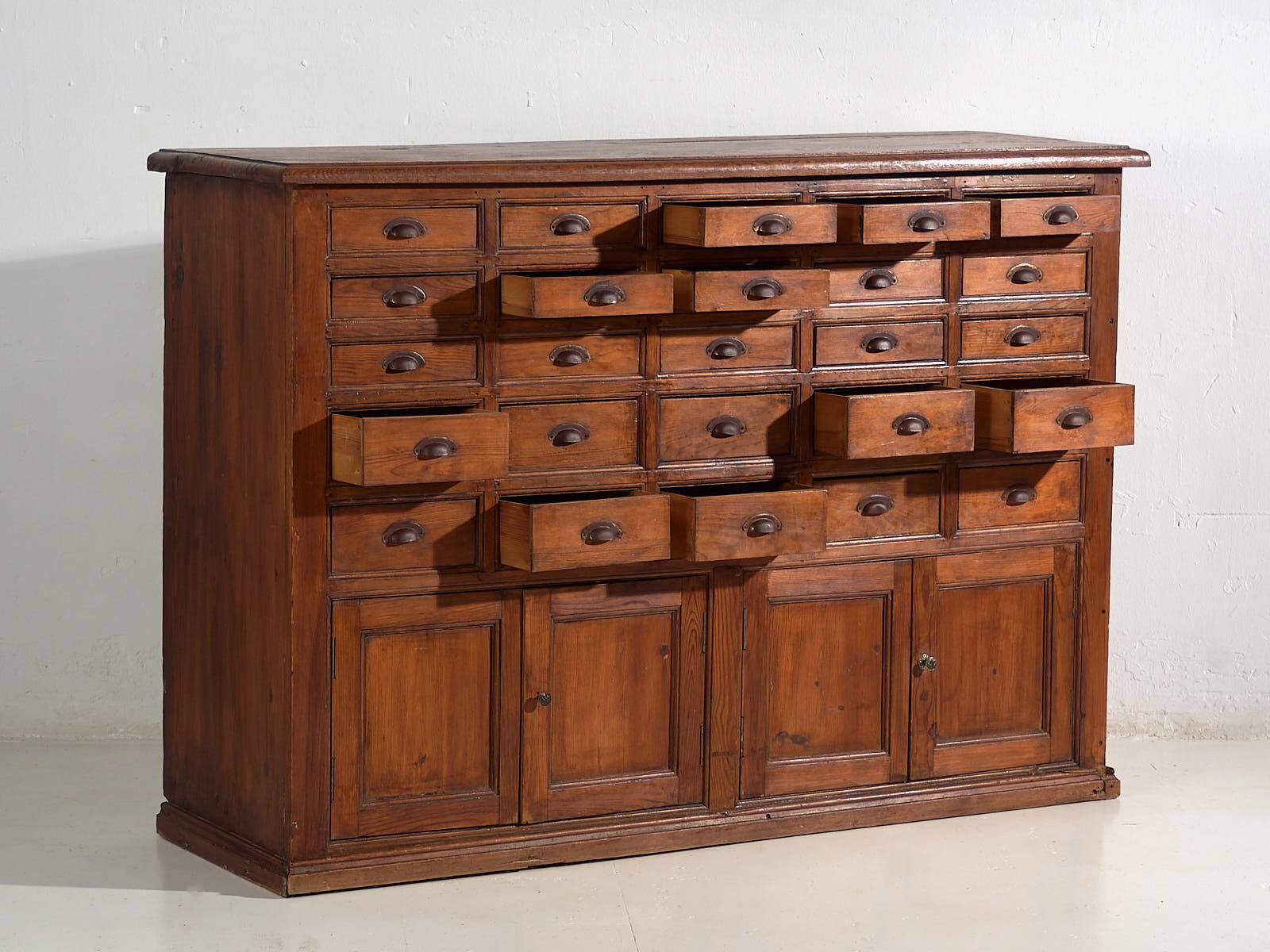 Antique multi-drawer apothecary cabinet (circa 1920)