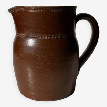 Brown ceramic pitcher H: 20 cm