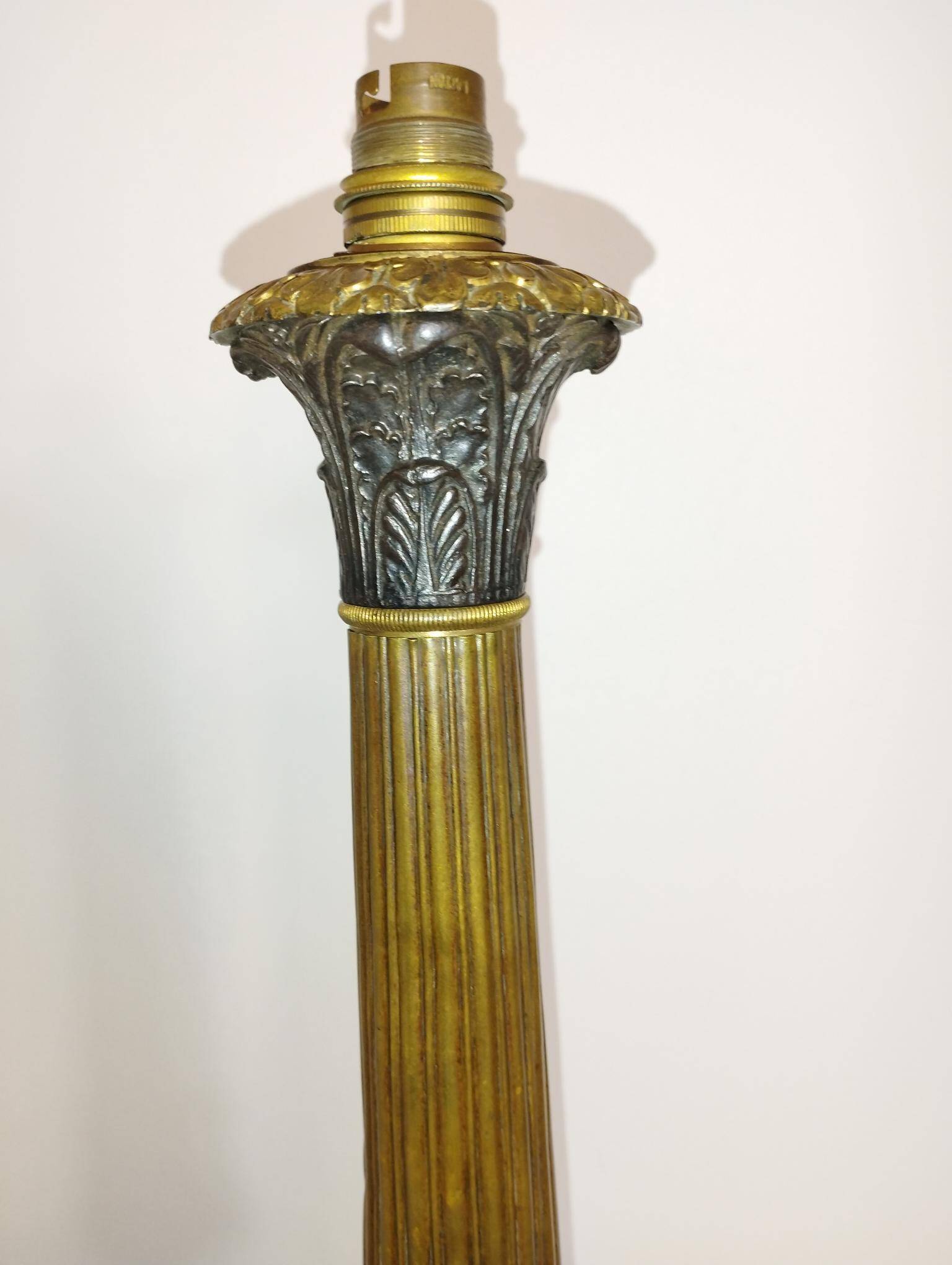 Antique lamp base with lion's paw - Restoration period - Empire