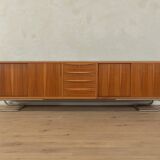 Buffet des années 1950 avec pieds Bauhaus