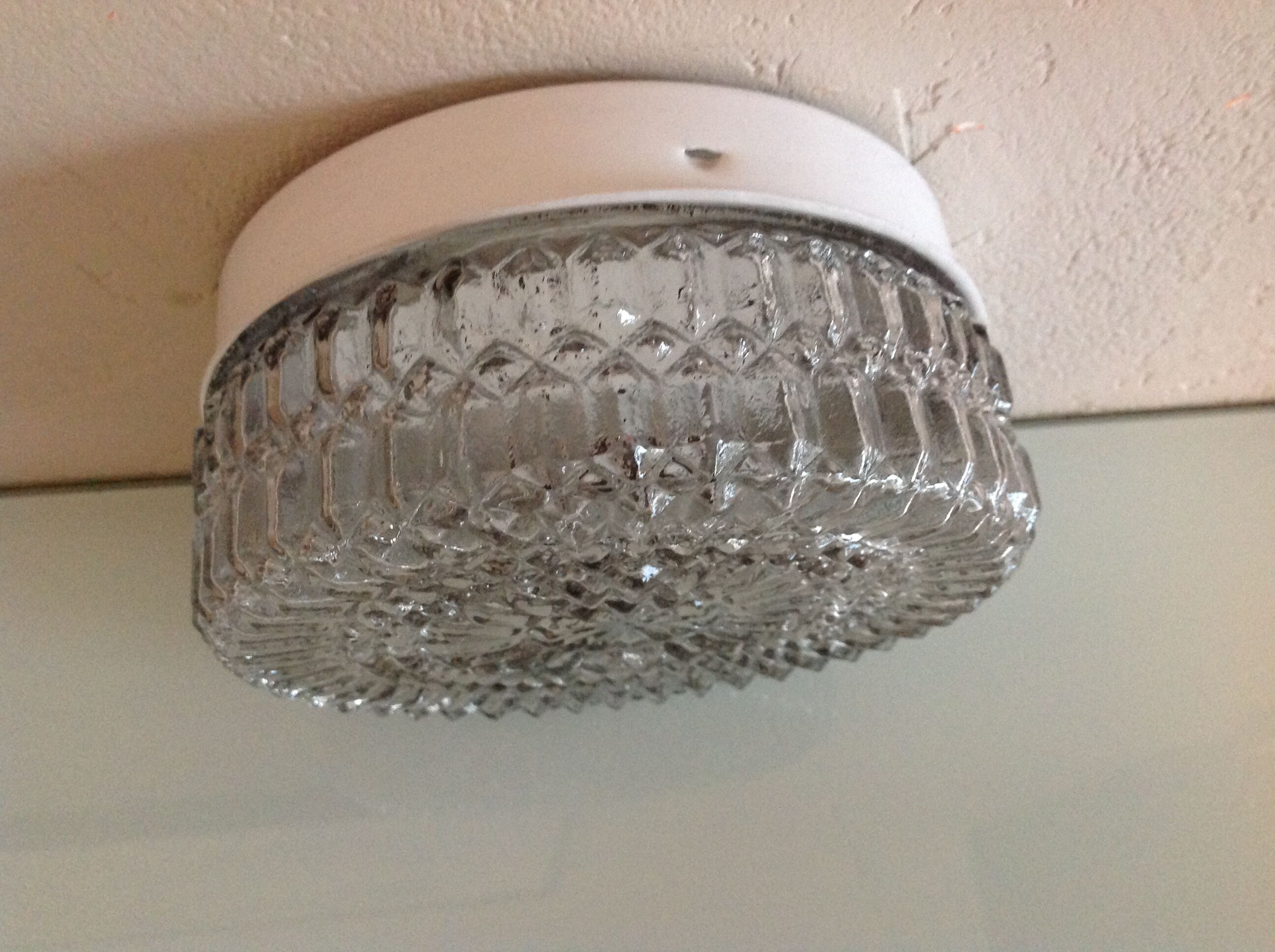 Round ceiling lamp in structured glass vintage 60s-70s