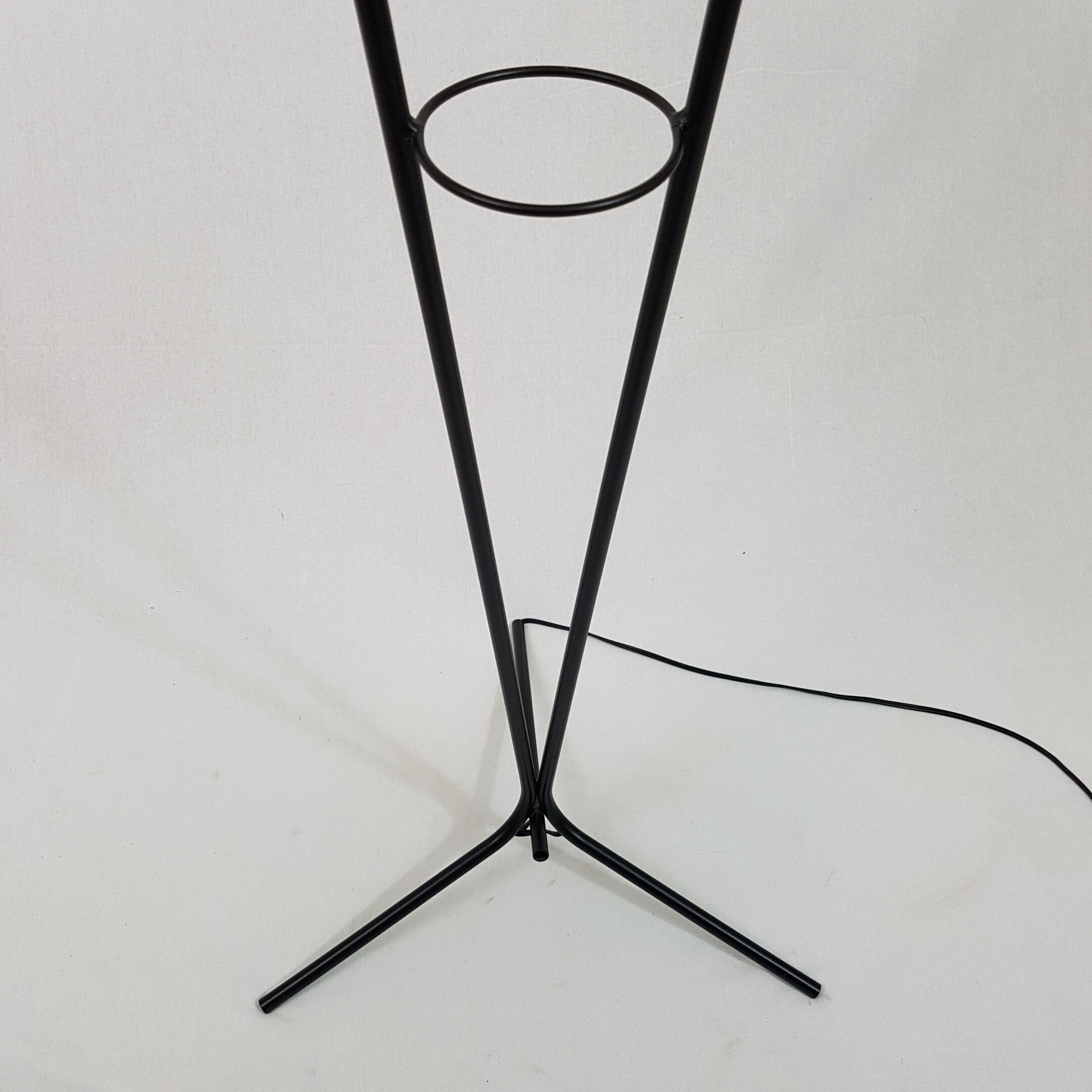 Tripod floor lamp crossfire black and gold style 50s