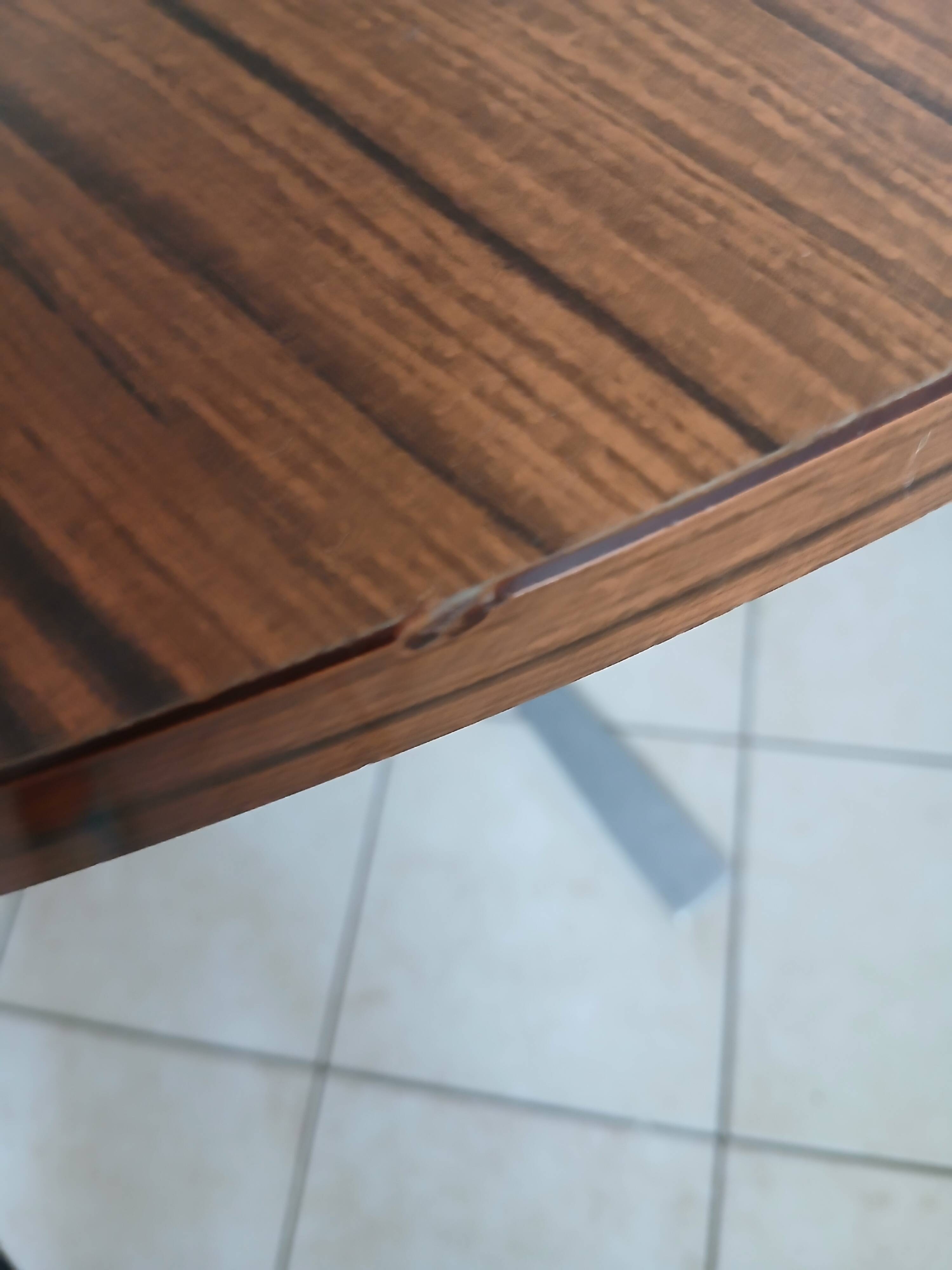 Round butterfly formica table