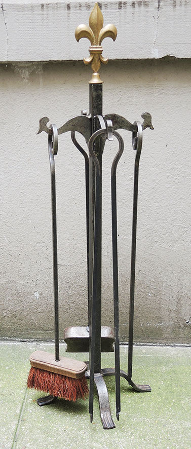Former chimney servant 4-tools: fleur de lys