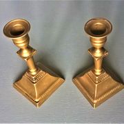 Pair of small vintage candlesticks in patinated brass Scandinavian style with square feet - 1970s