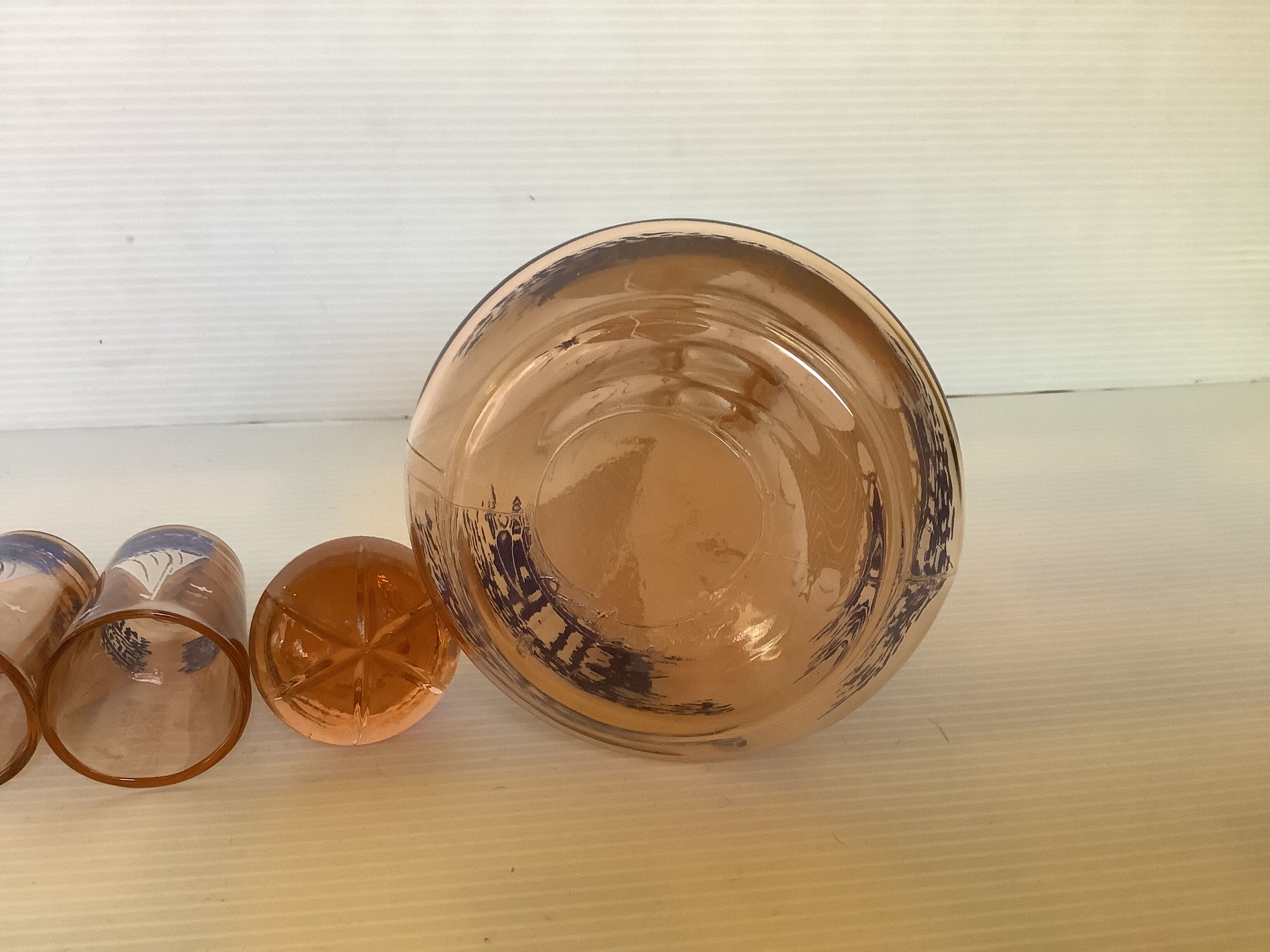 Old sailing decanter and 5 small matching liquor glasses