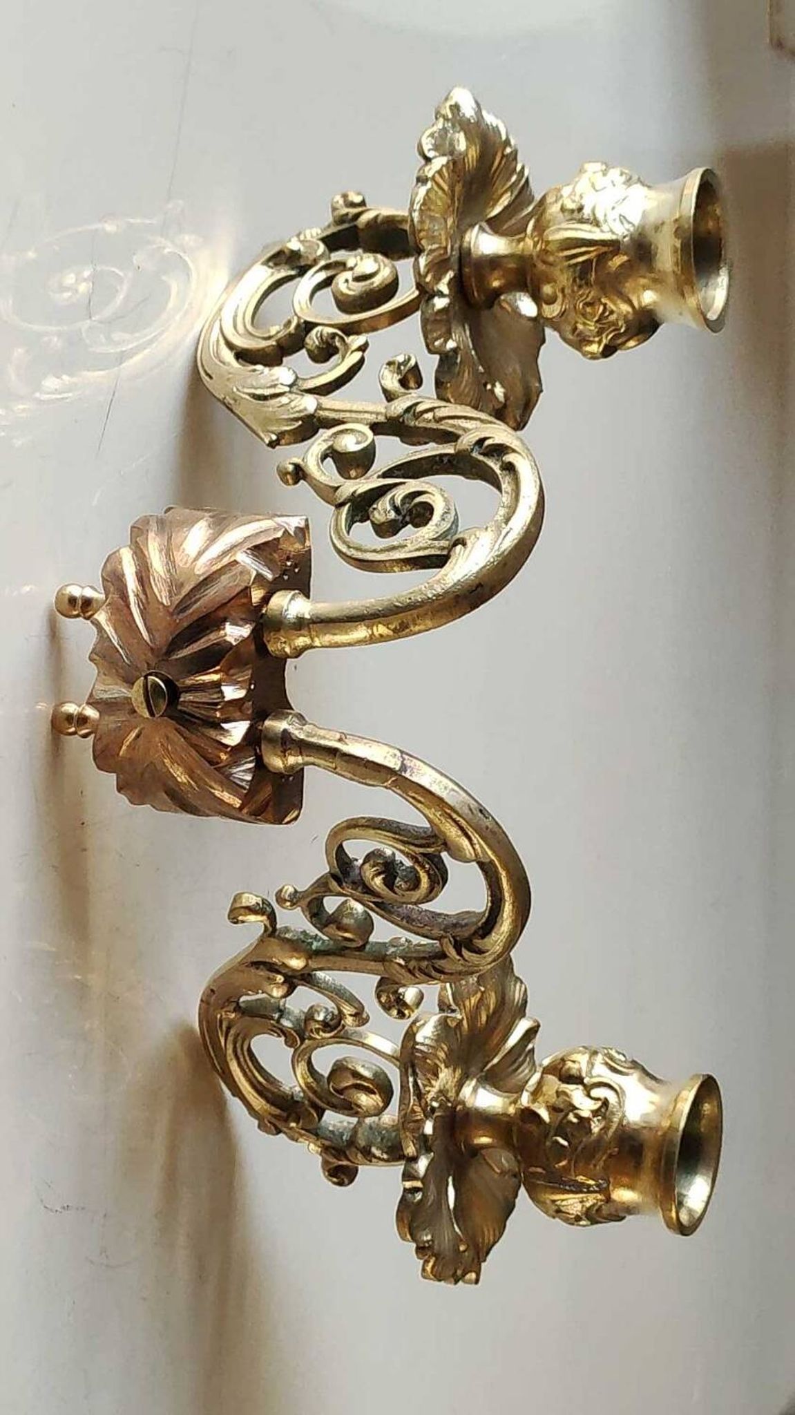 Wall light/Piano with 2 lights. Louis XVI style. In gilded bronze