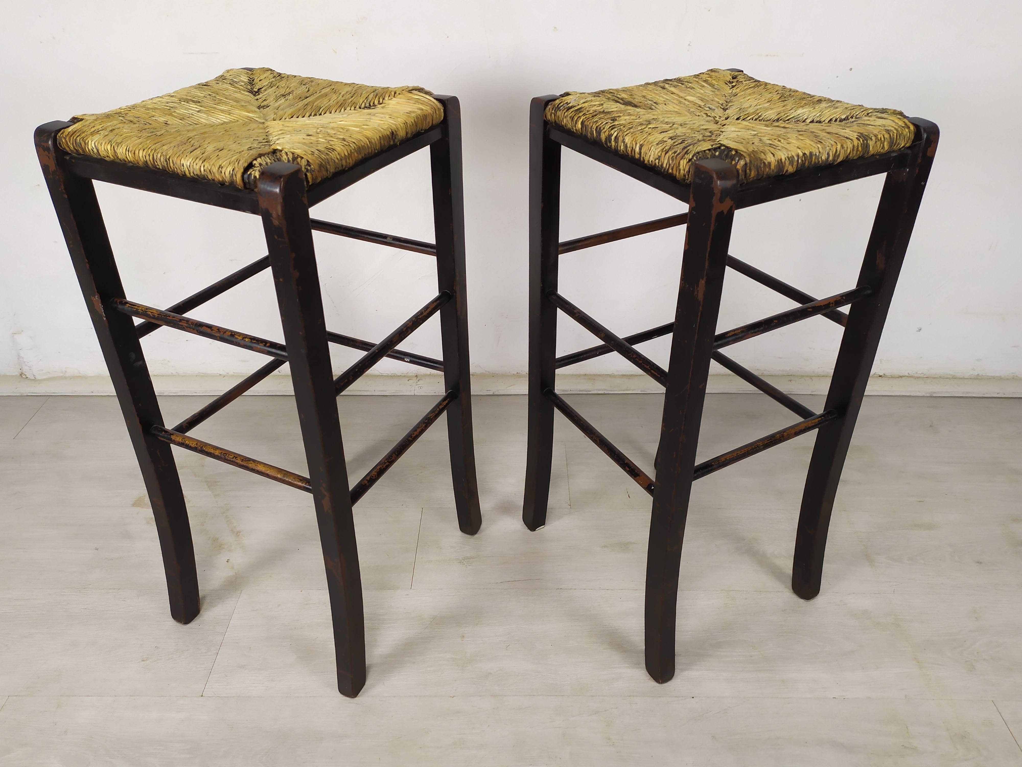 Mulched bar stools