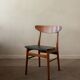 Ensemble de 6 chaises de salle à manger danoises des années 50 · Teck et Skai noir