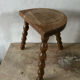 Tabouret tripode bois
