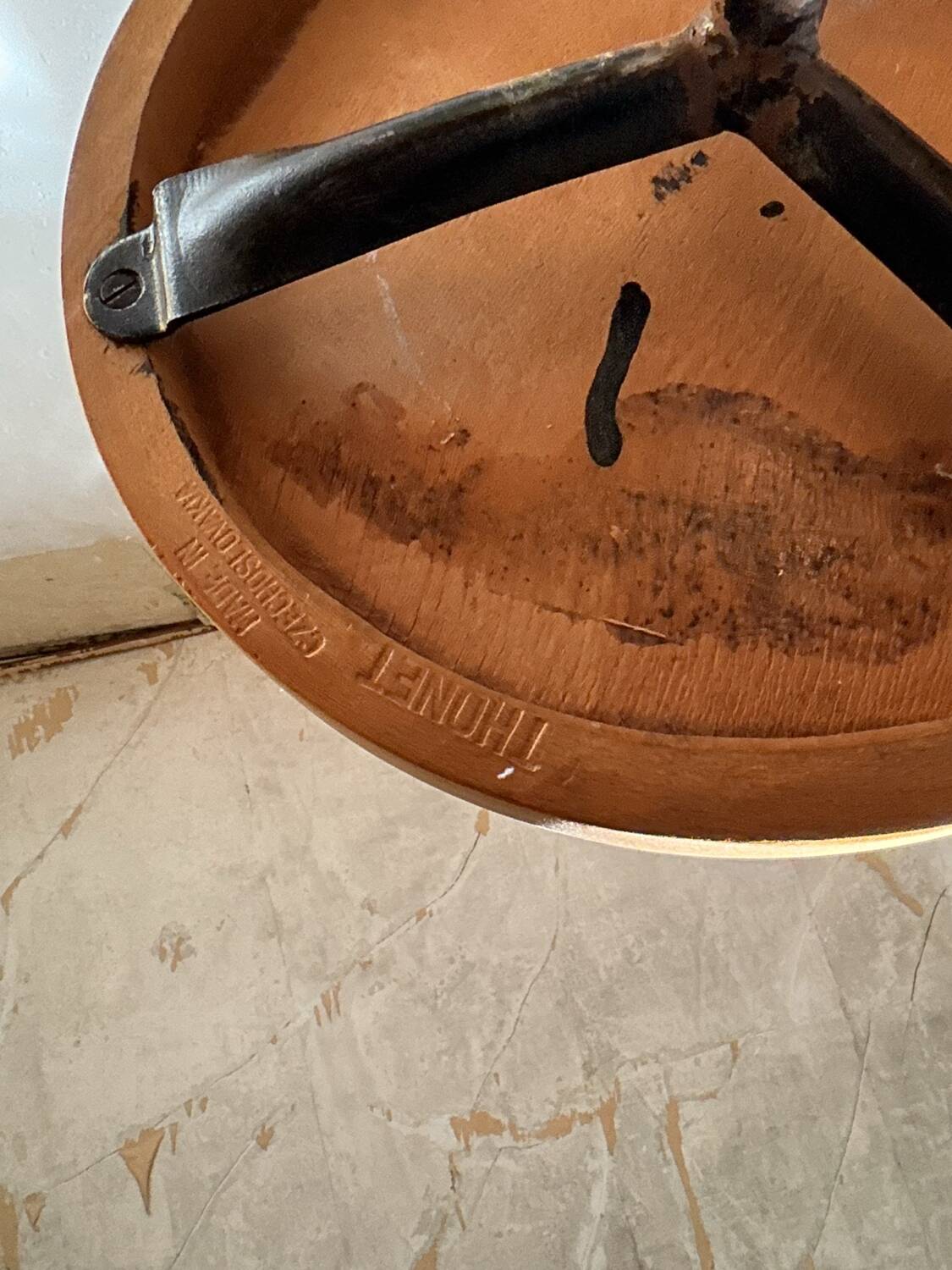 Thonet screw stool