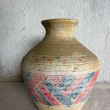 Vase ethnique coloré