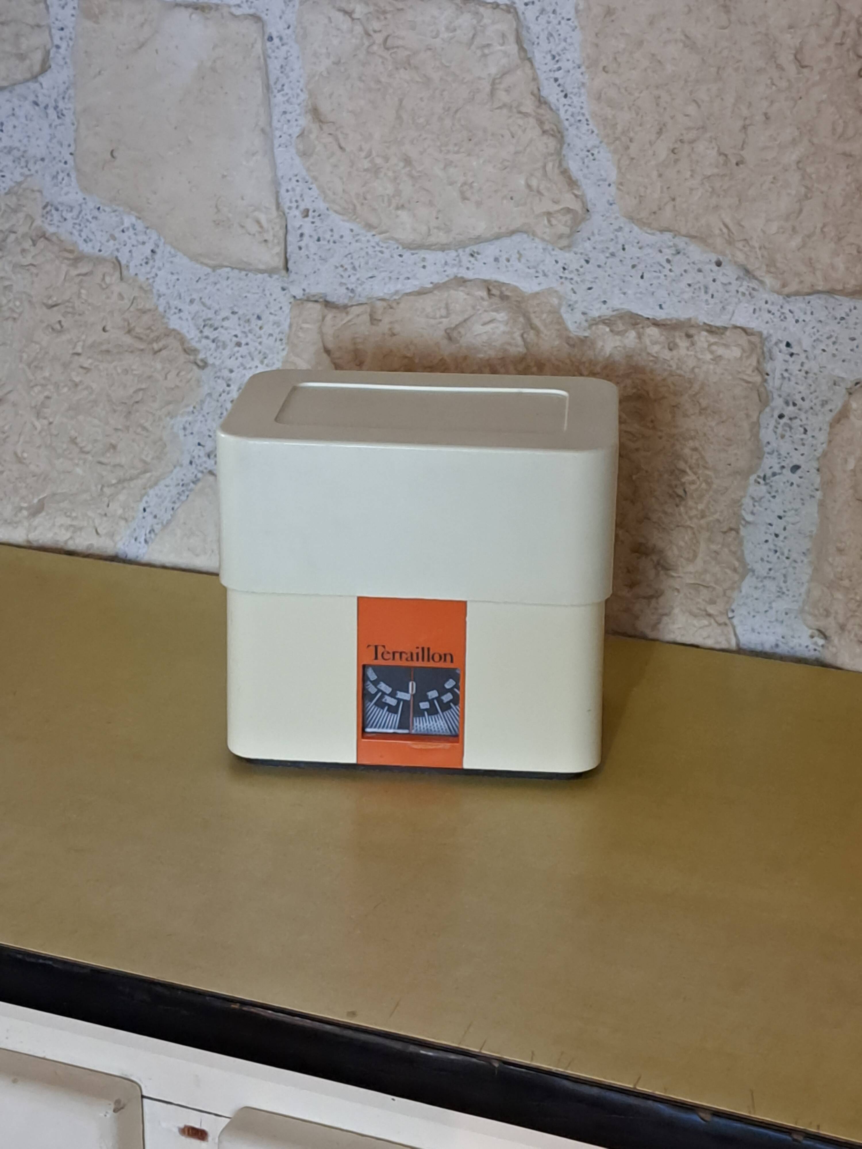 Terraillon vintage scale version 3000 white and orange