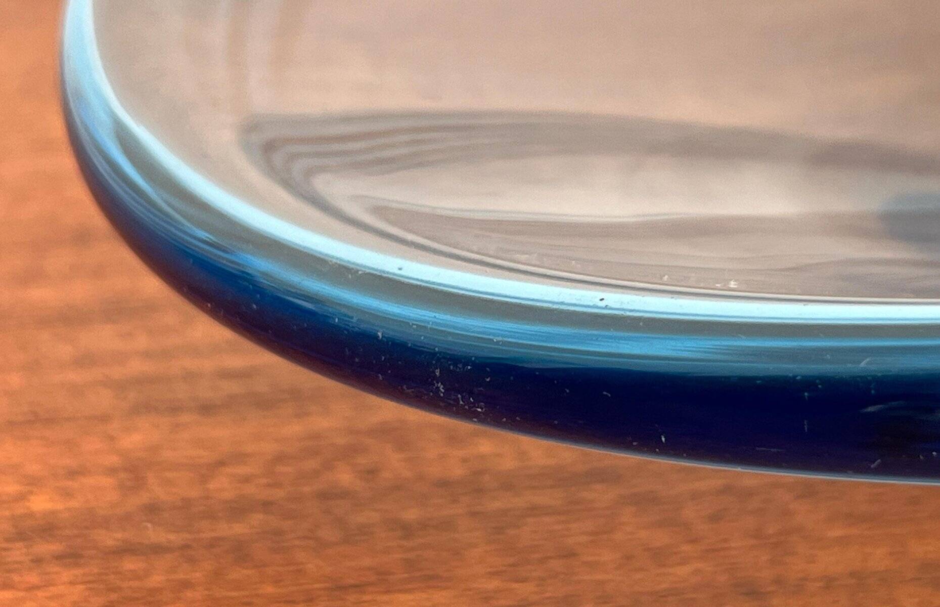 Art glass bowl from the Mid-Century Danish Thule series by Per Lütken for Holmegaard, 1960s.