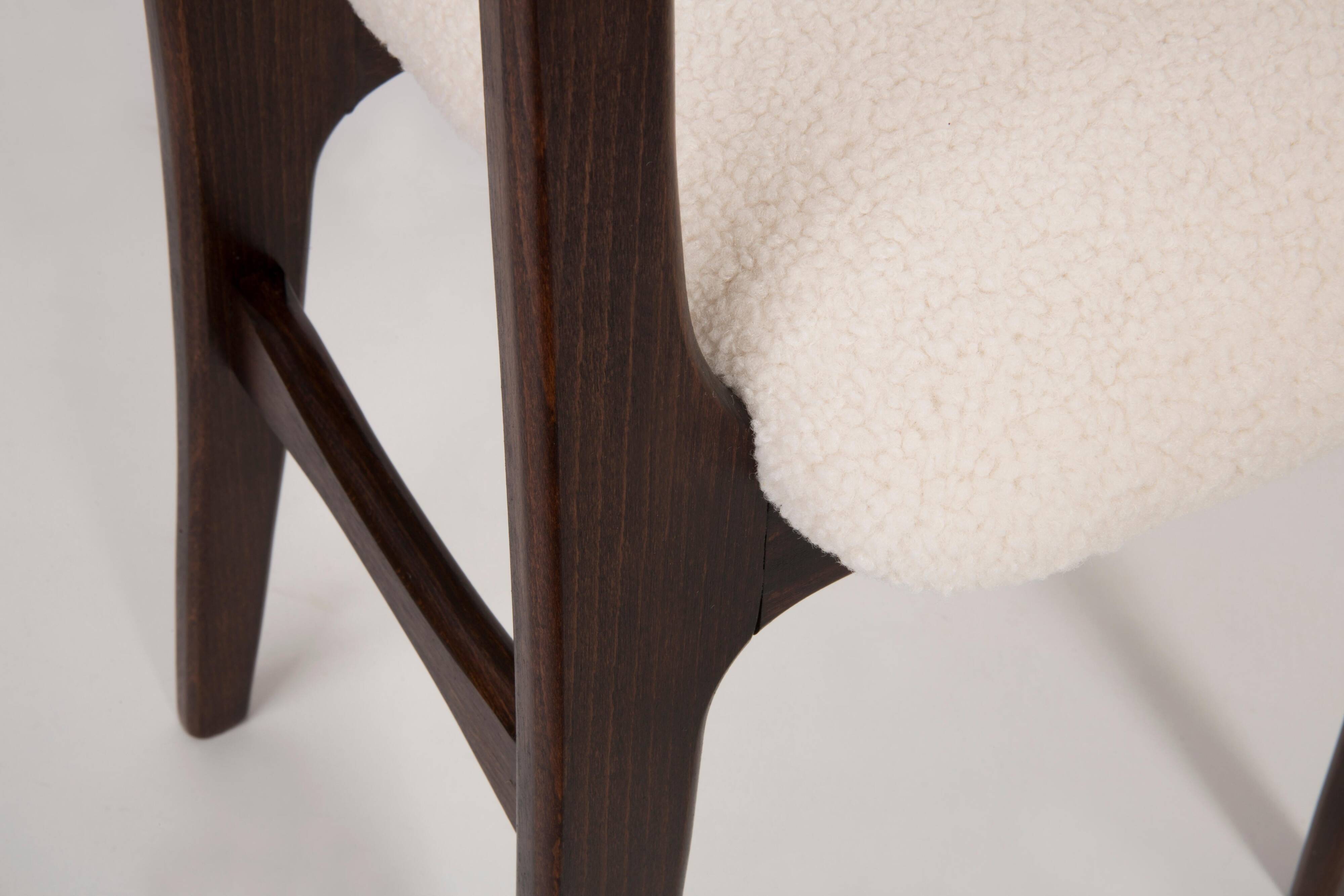 Mid-century modern chair in light cream boucle, 1960s