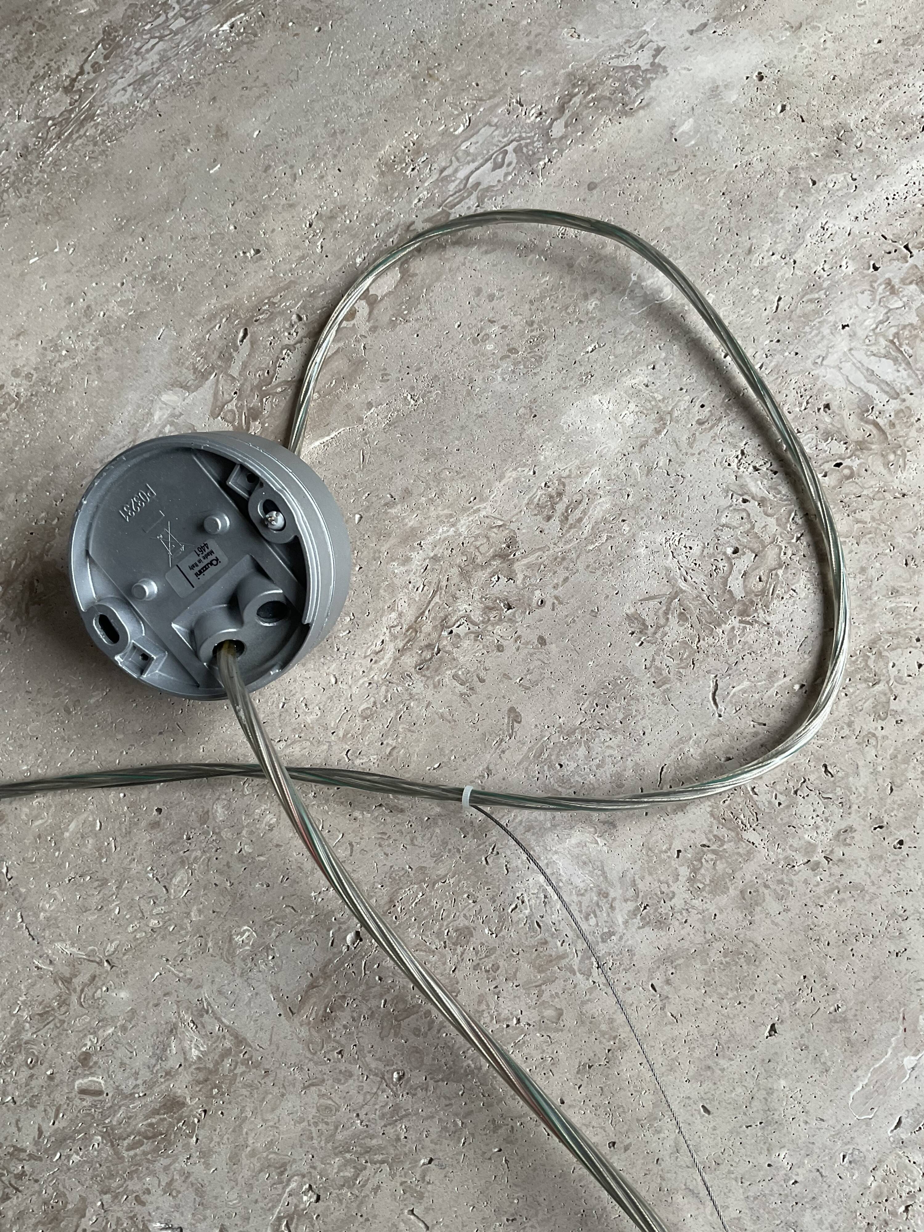 Suspension "Gem" imagined by the architect Paul Andreu.