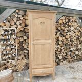 Armoire en chêne massif