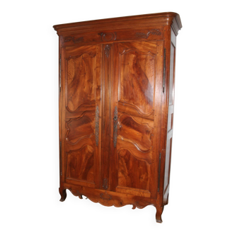 Armoire de mariage provençal