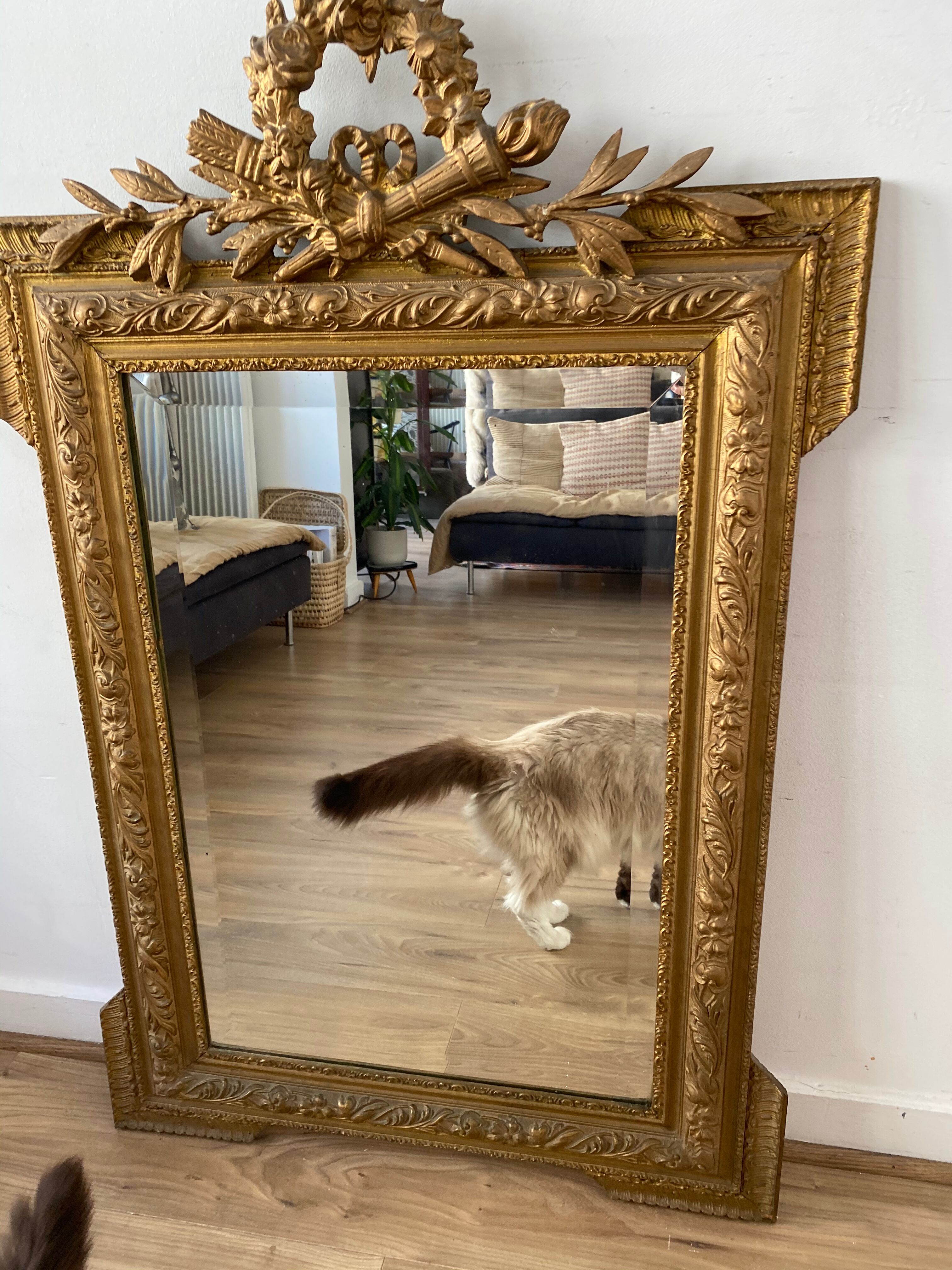 Old mirror with pediment  72x112cm
