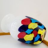 Multi color glazen vaas, primaire kleuren met wit glas