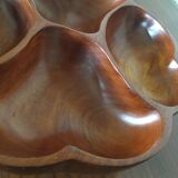 Plat en bois en forme de fleur