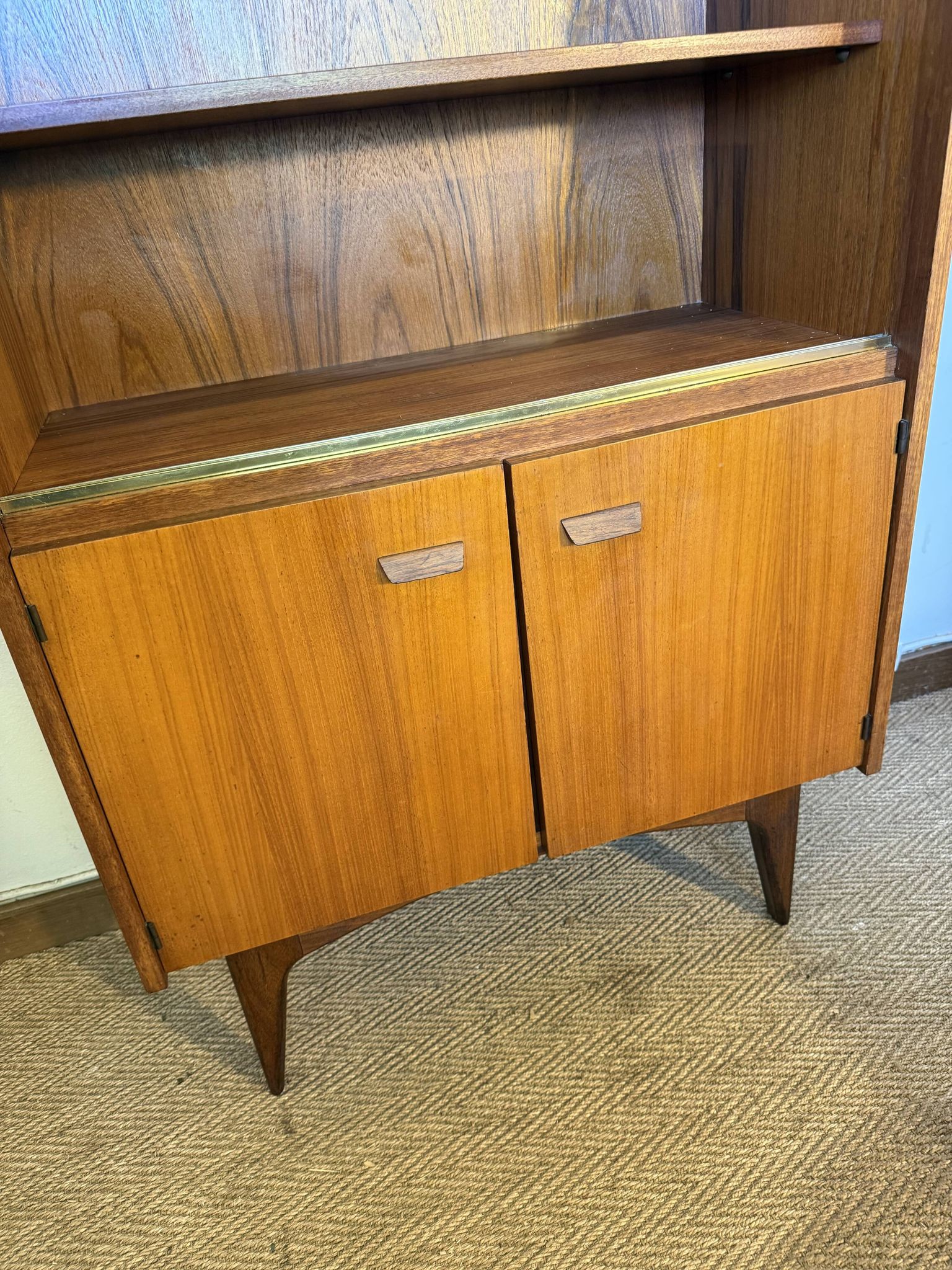 Vintage Scandinavian style sideboard in teak veneer and teak.
