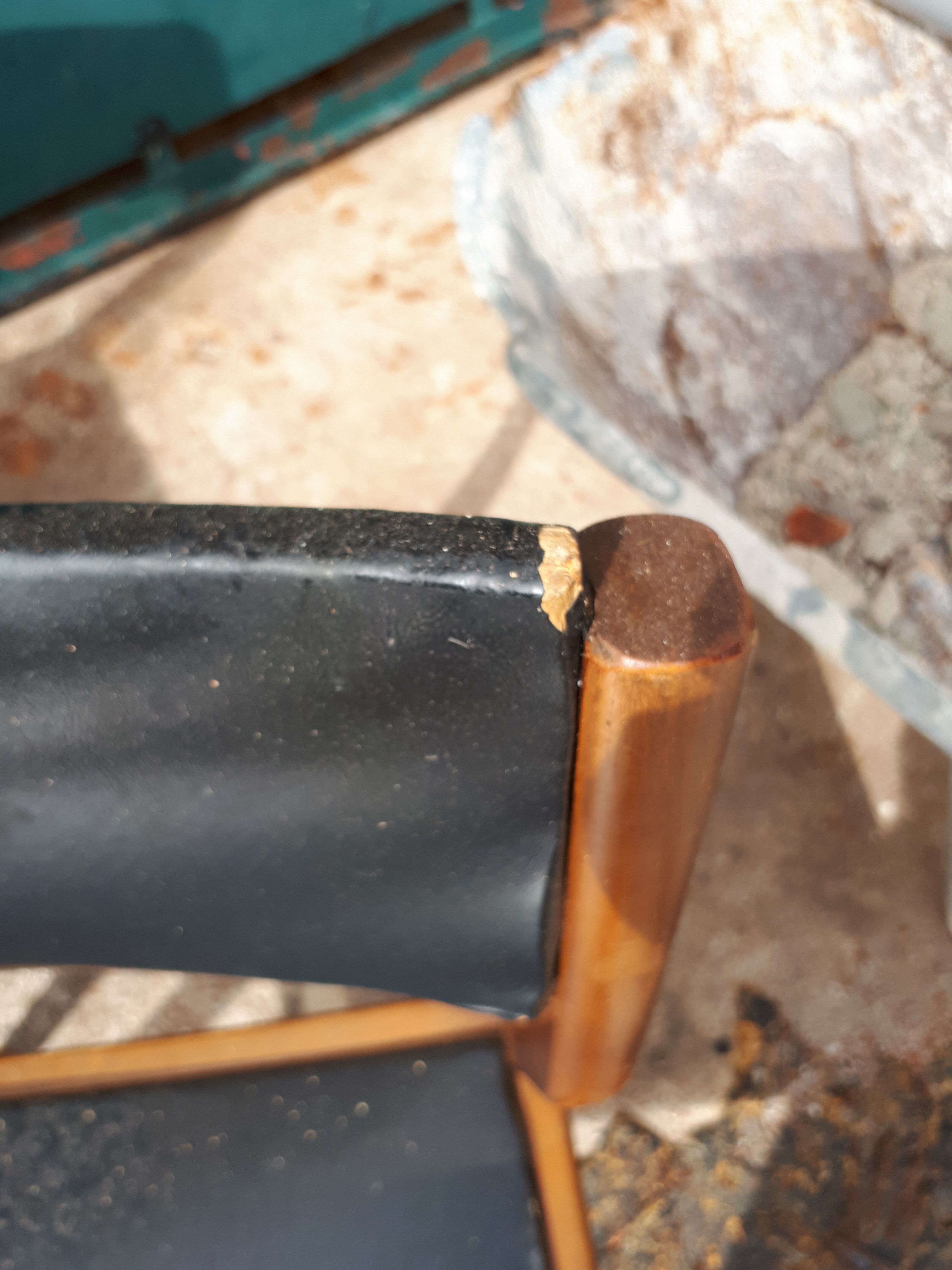 Lot of 6 Scandinavian chairs