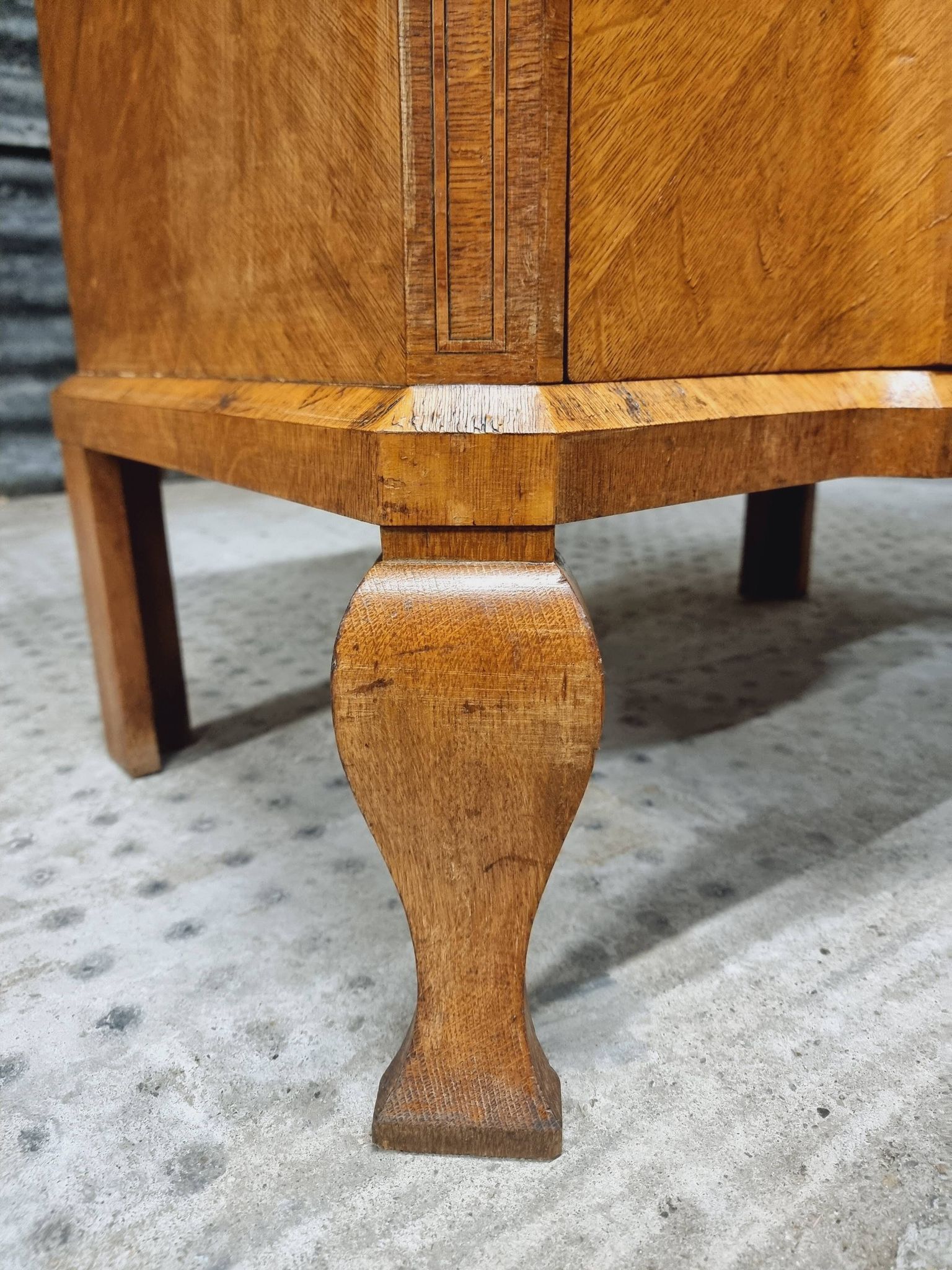 Antique Art Deco chest of drawers 86 x 110 cm