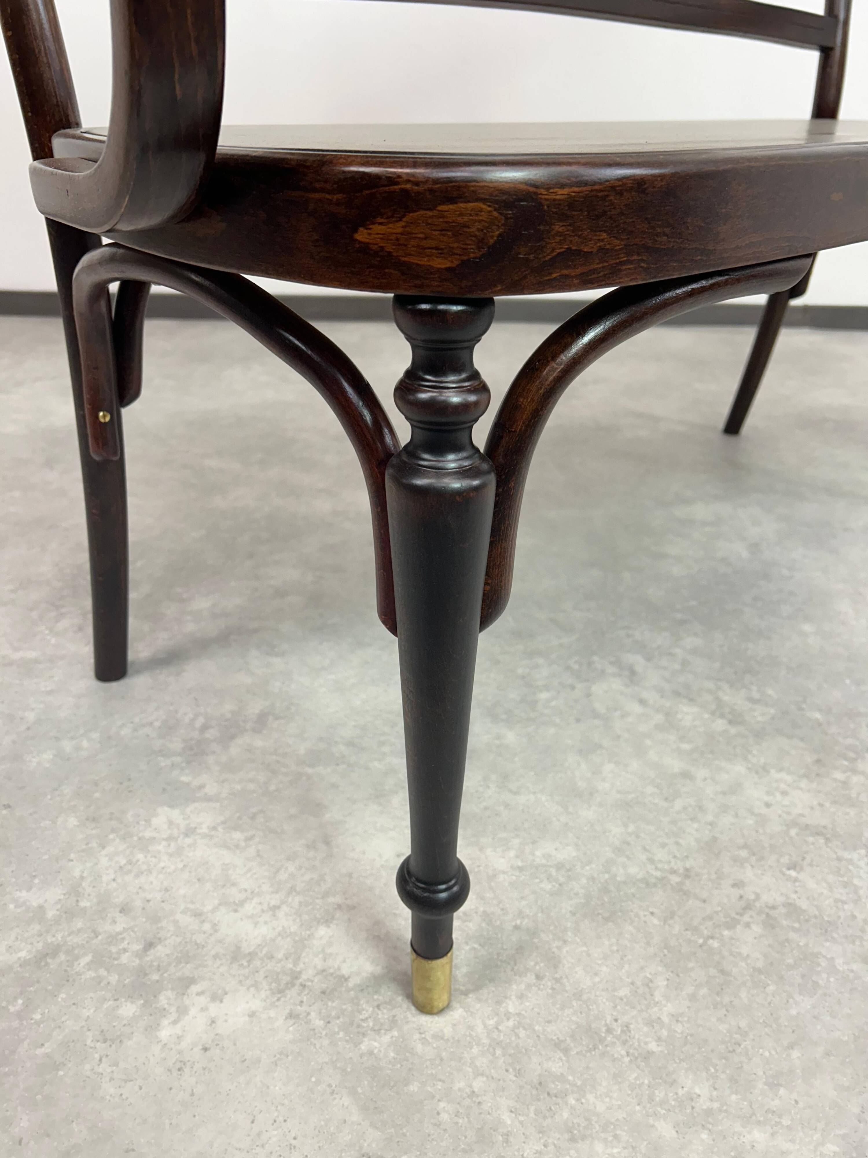 Banc cintré Sécession par Thonet Mundus