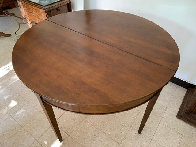 Table demi lune