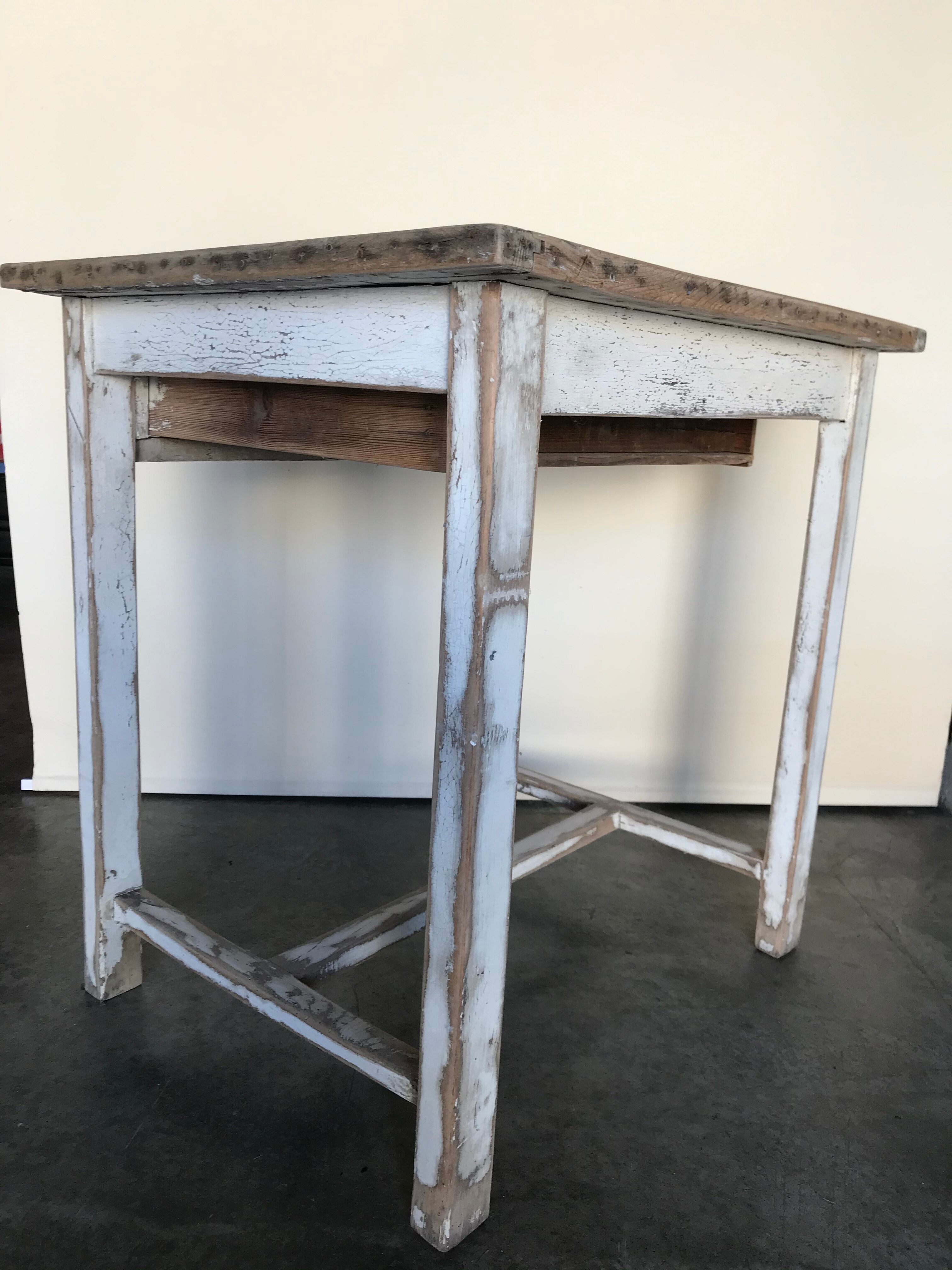 Table vintage wood in raw wood and white industrial chalk