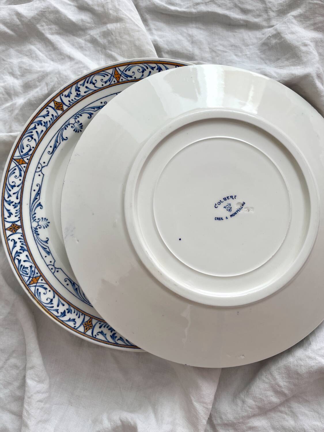 4 flat ironware plates “Colbert” Creil and Montereau