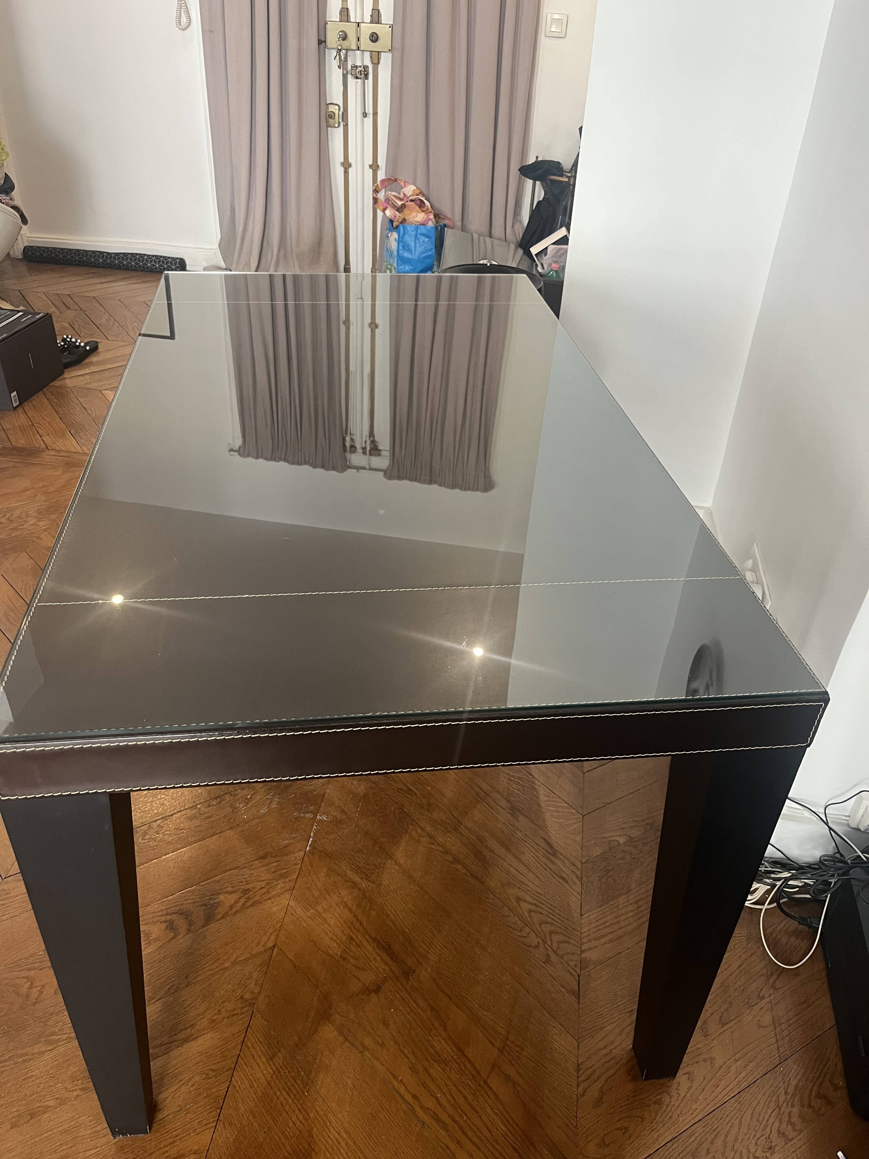 Artelano leather desk