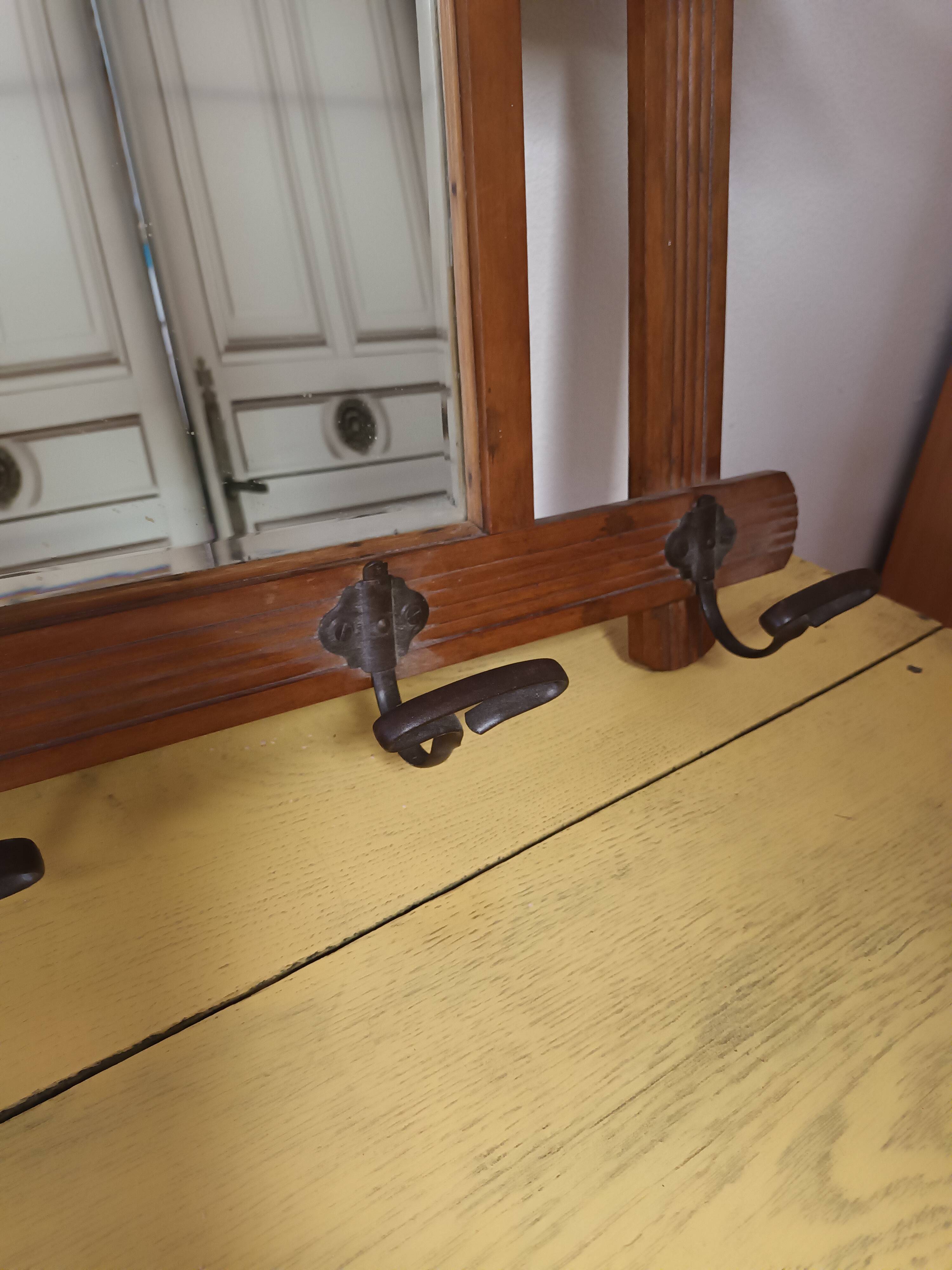 Wall coat rack with mirror