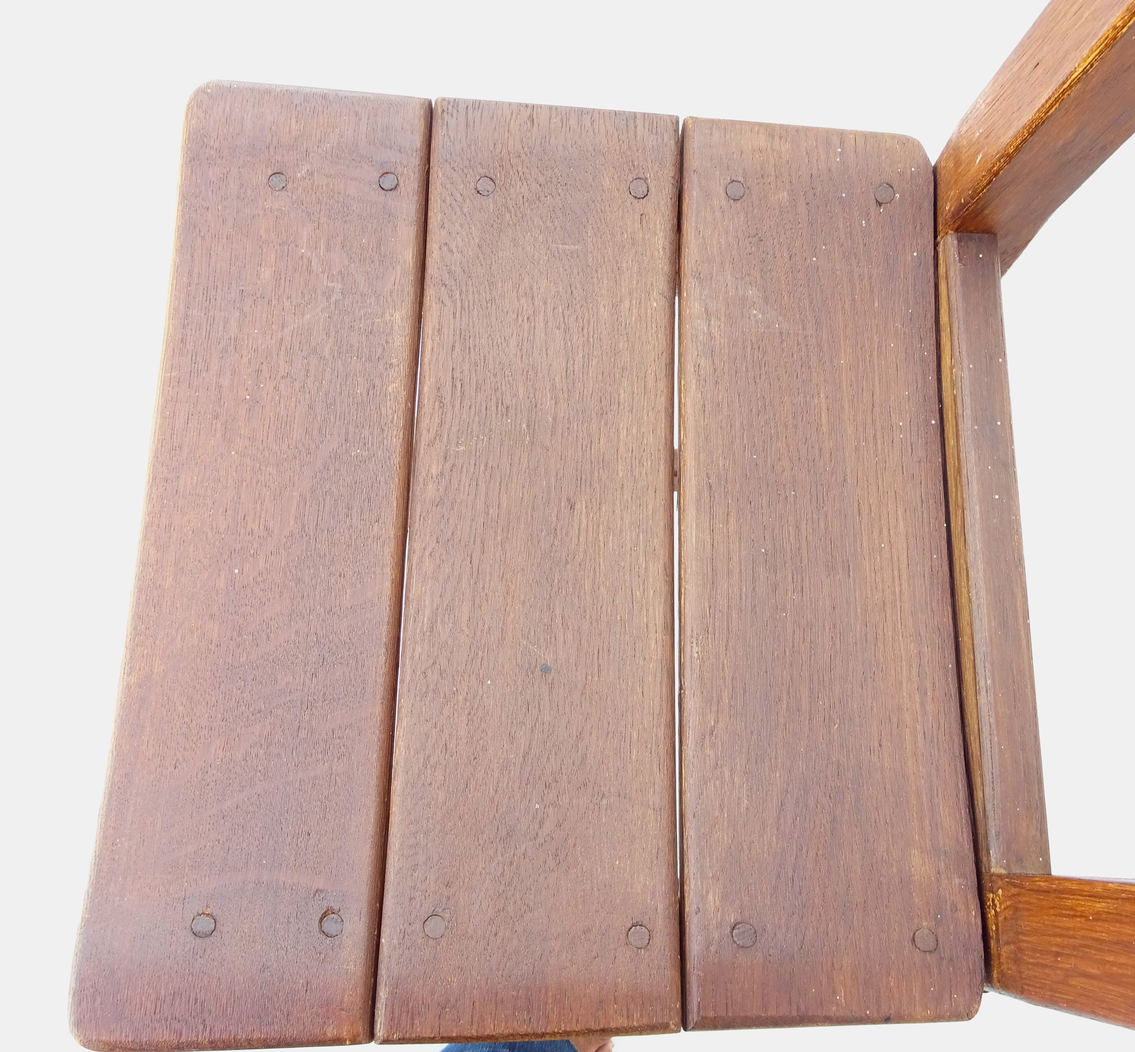 Lot 2 wooden chair