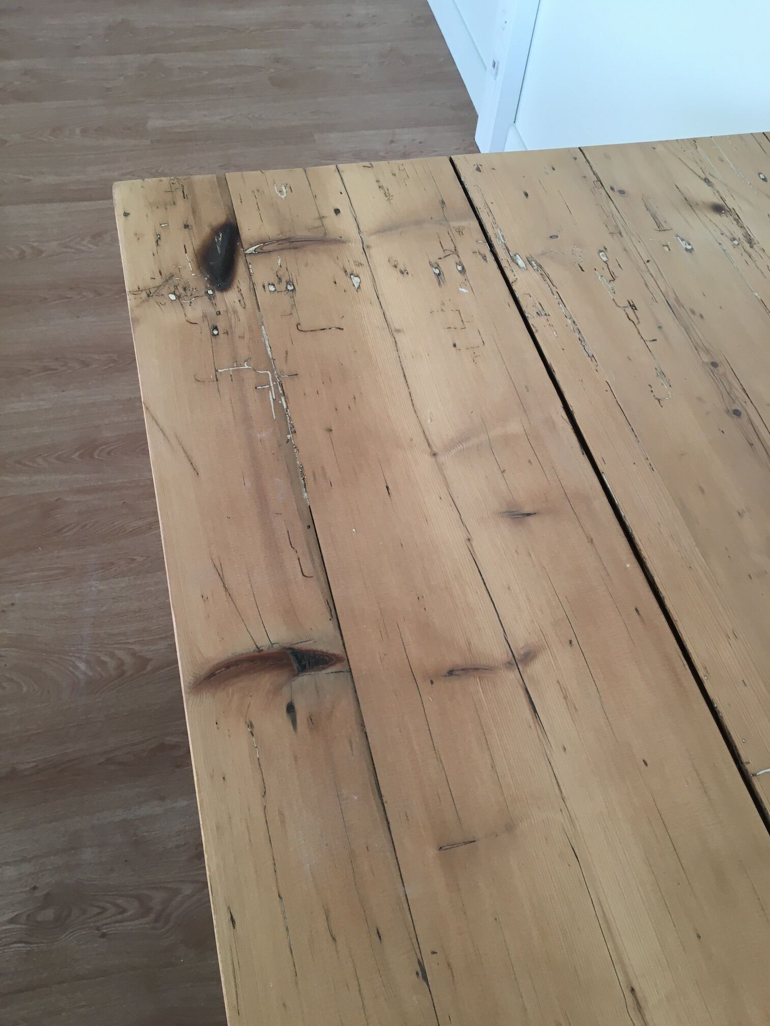 Farm table