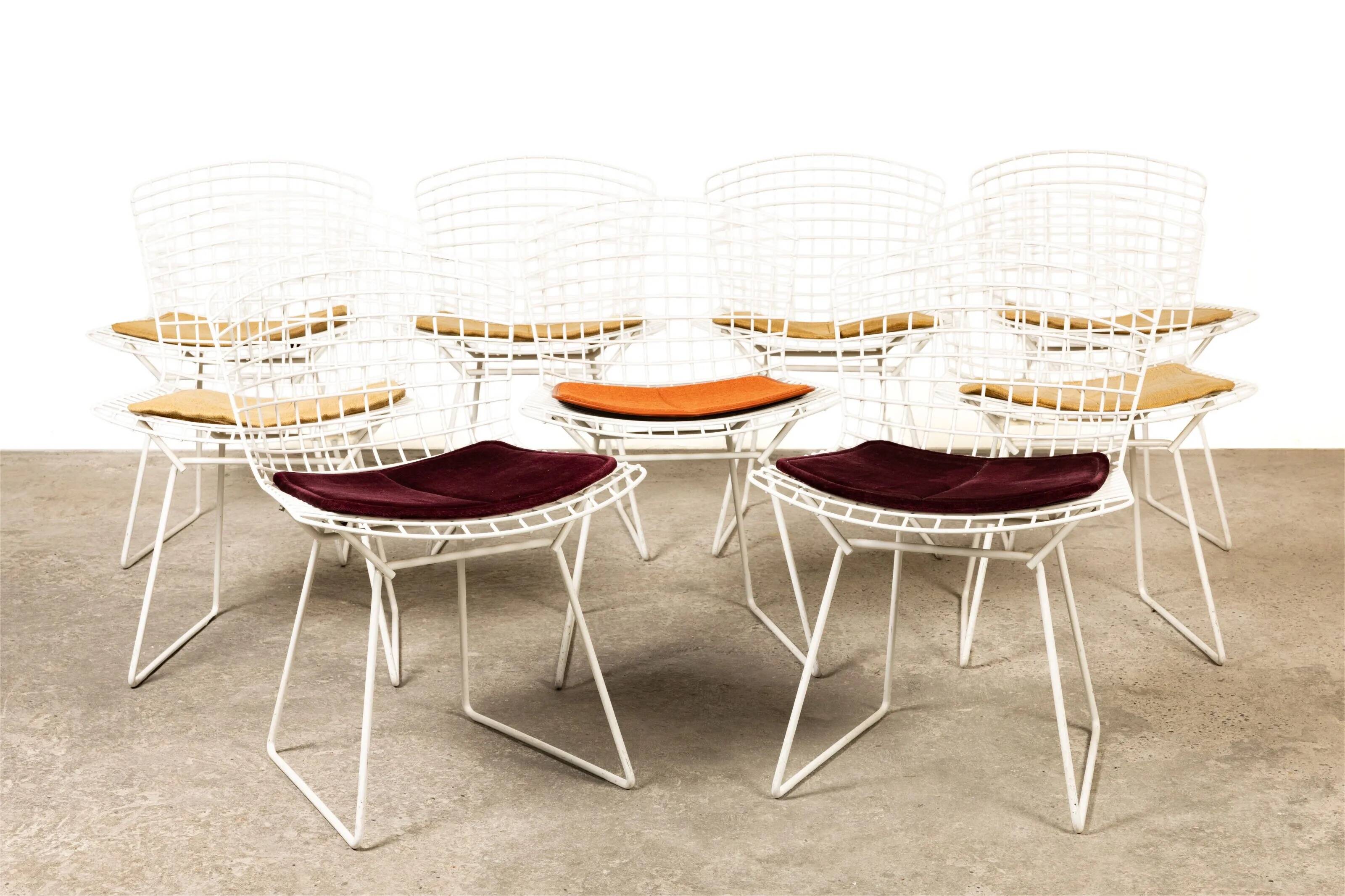 Harry BERTOIA (1915-1978) for KNOLL INTERNATIONAL, publisher. 4 Chairs