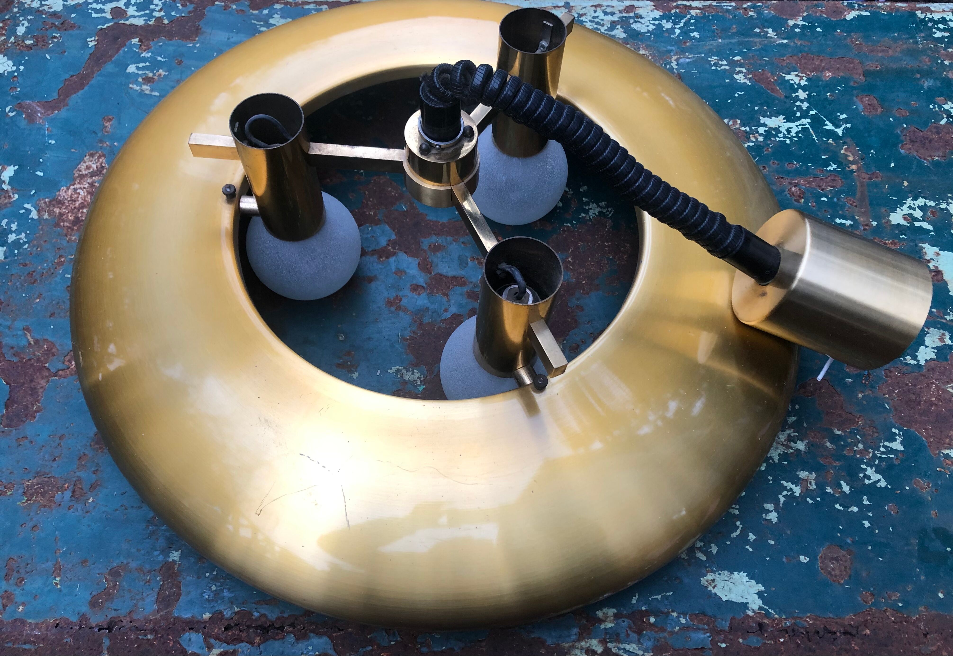 Suspension doré années 70