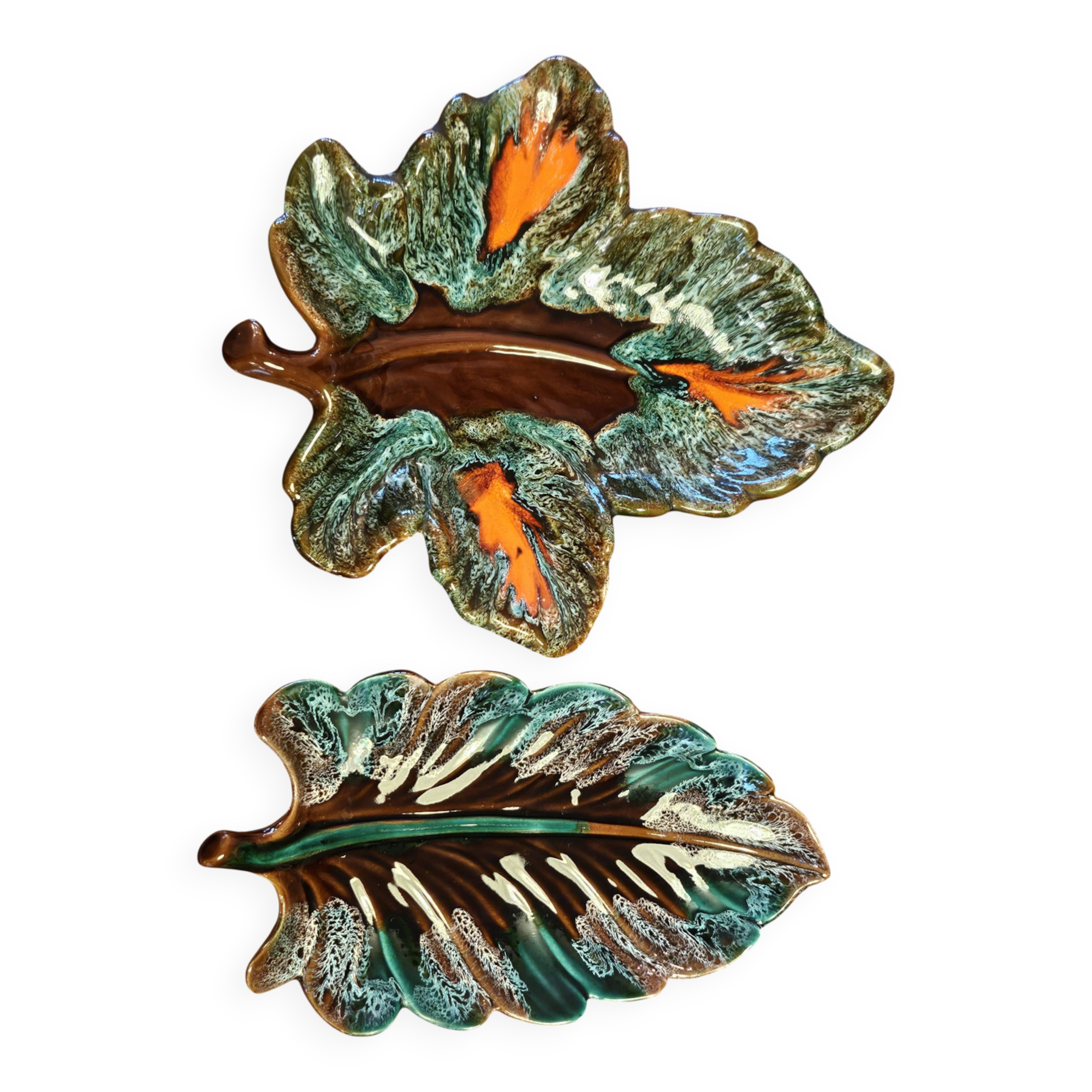 Set of 2 leaf-shaped ceramic dishes from Vallauris.