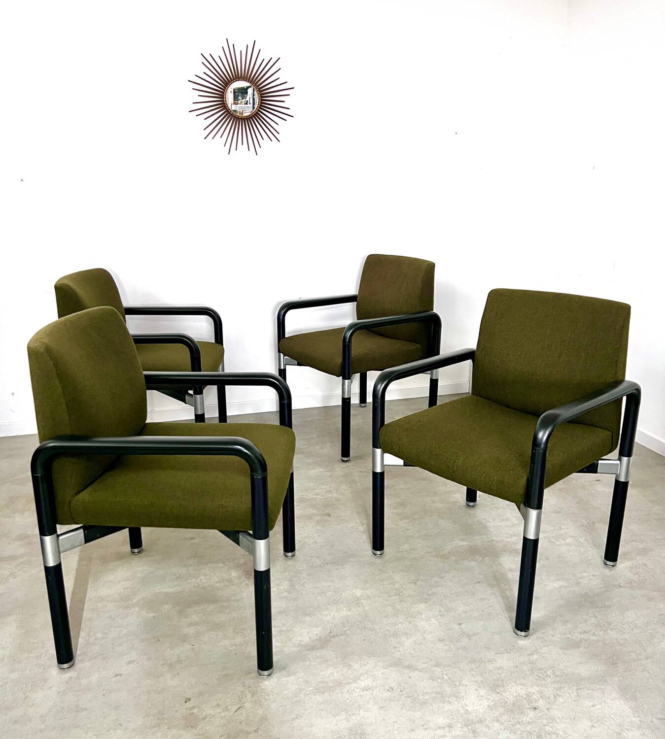 Lot de 4 chaises fauteuils design années 80 Wilkhahn métal et tissu vintage