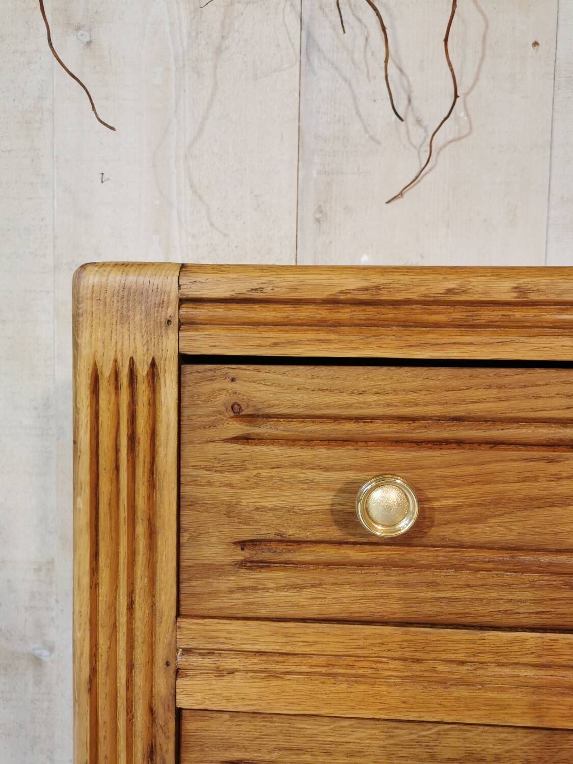 Oak chest of drawers