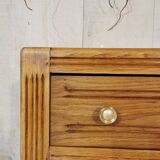 Oak chest of drawers