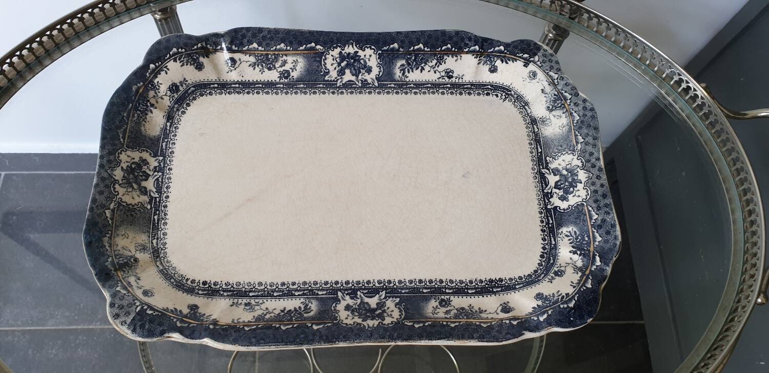 Sacavem rectangular dish circa 1900