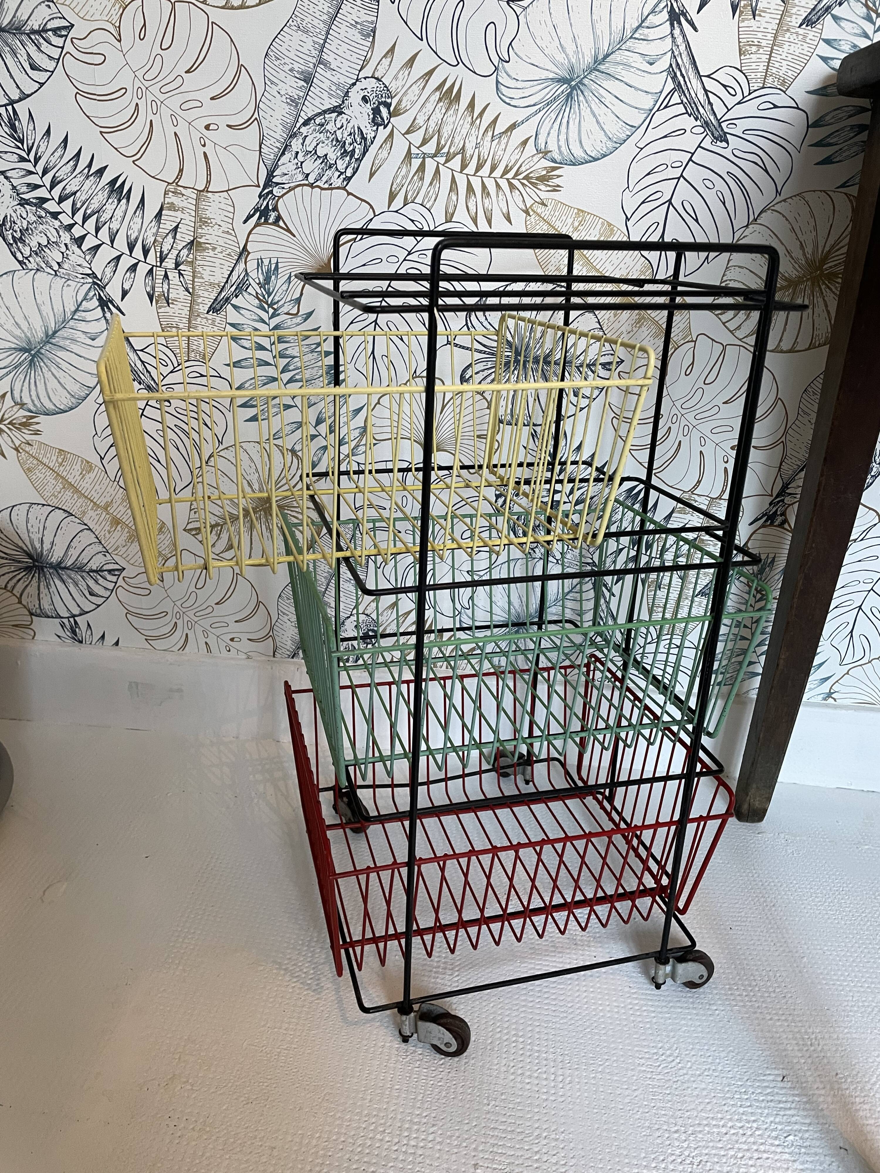 Fruit & vegetable locker