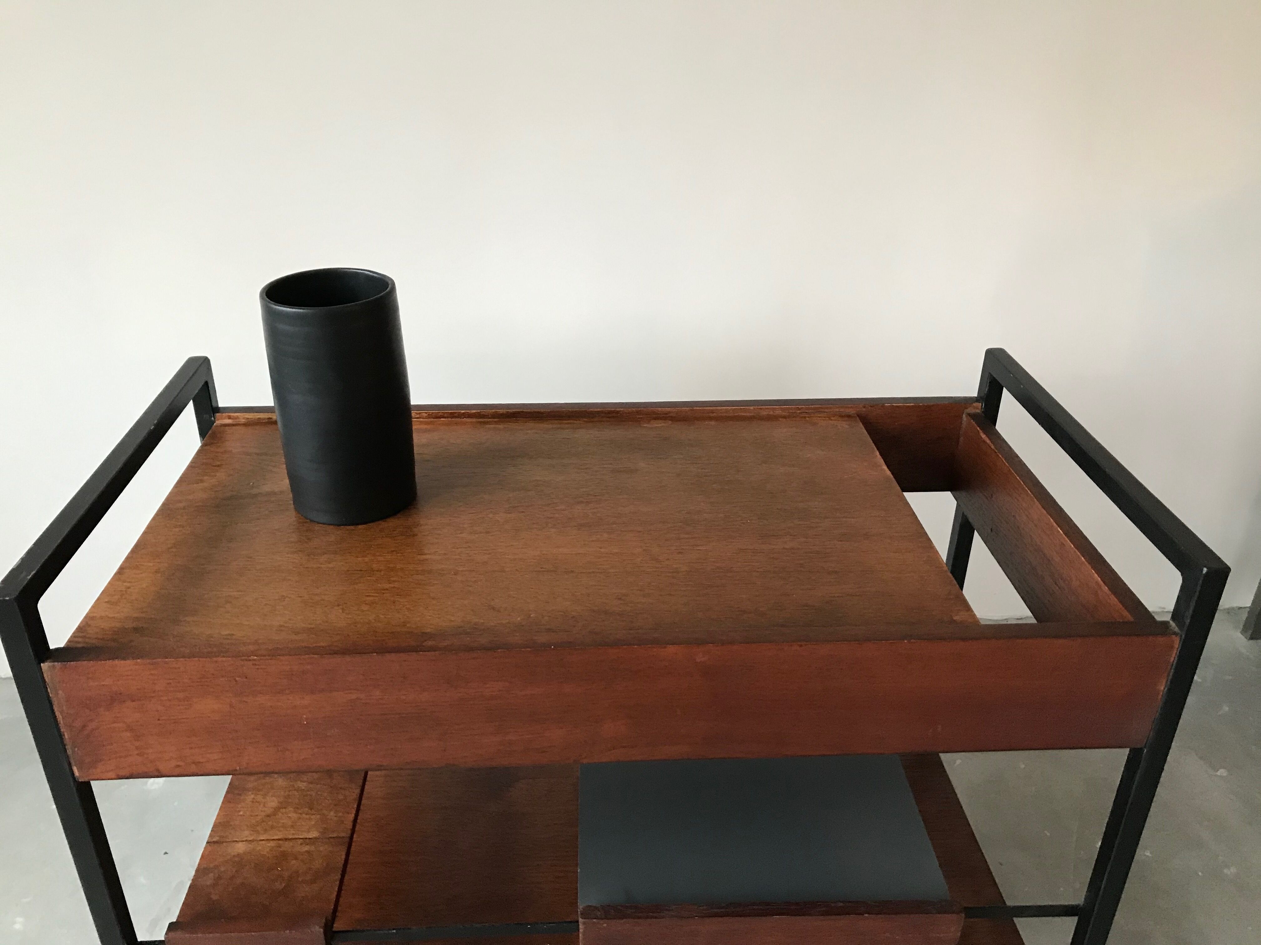 "Paris" model rolling table by Pierre Guariche for Meurop 1960