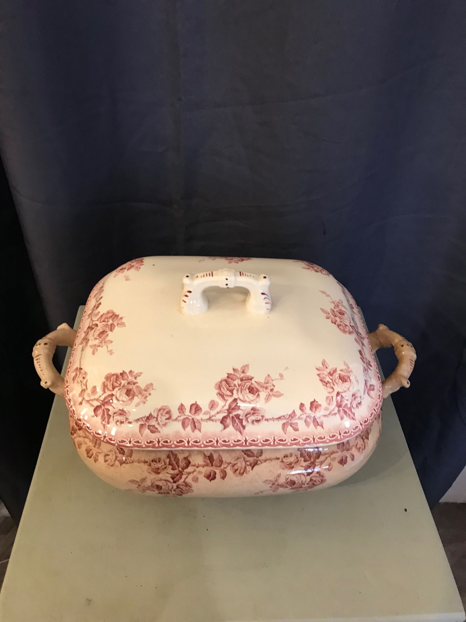 Tureen in faience choisy the king nineteenth floral decoration of roses