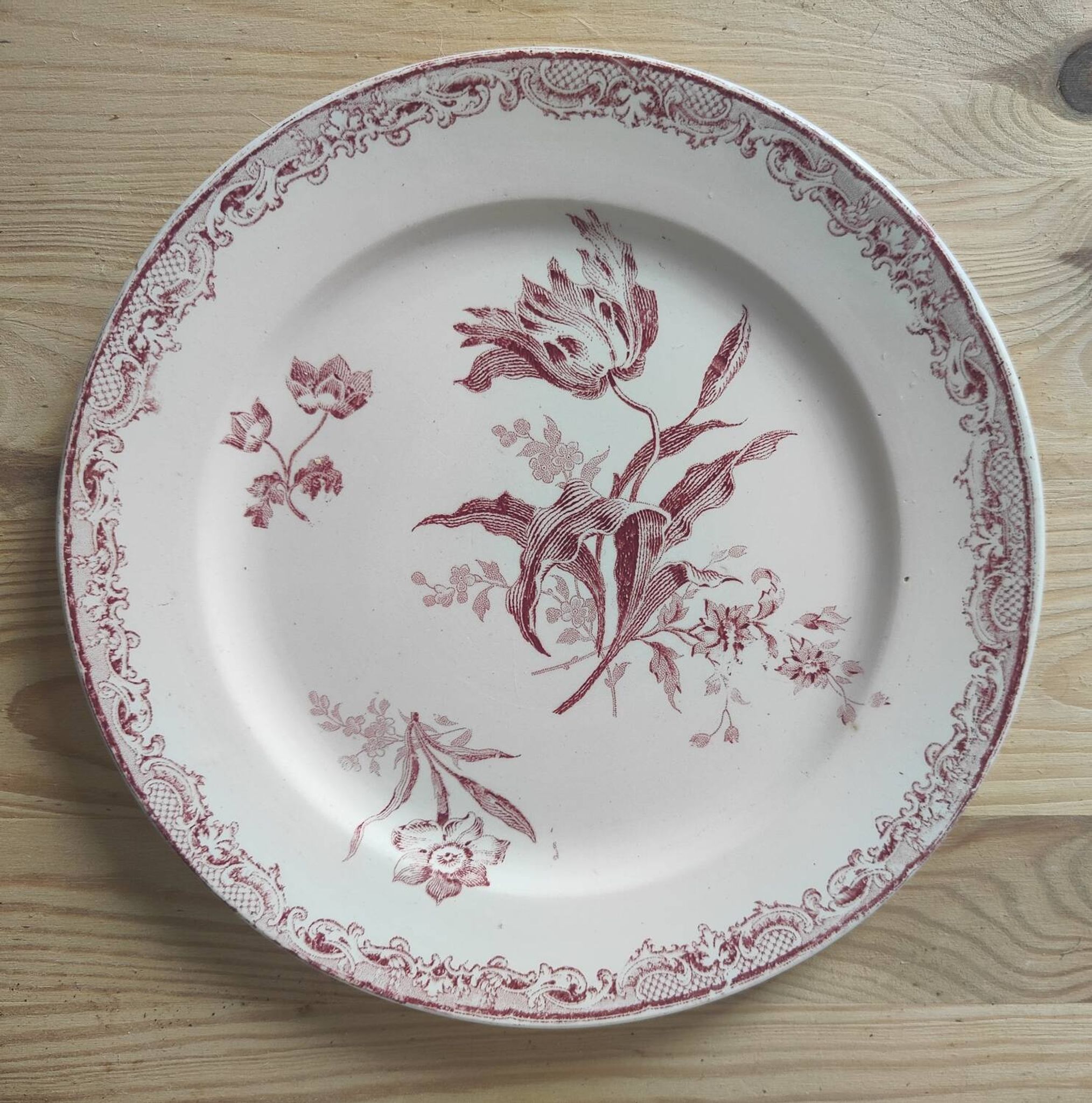 6 assiettes à dessert modèle Fontanges par Sarreguemines