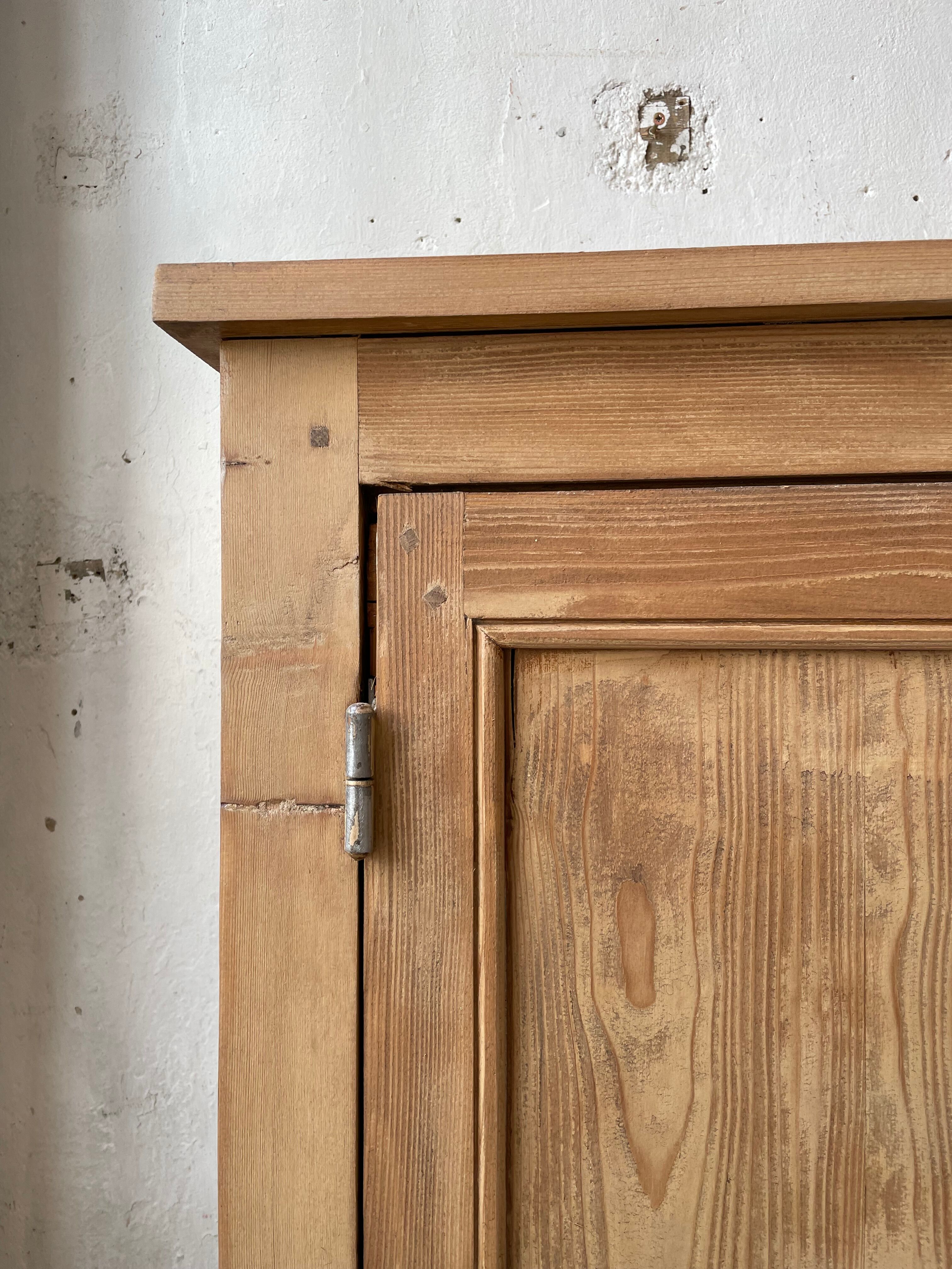 Wooden cabinet cuttery