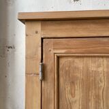 Wooden cabinet cuttery